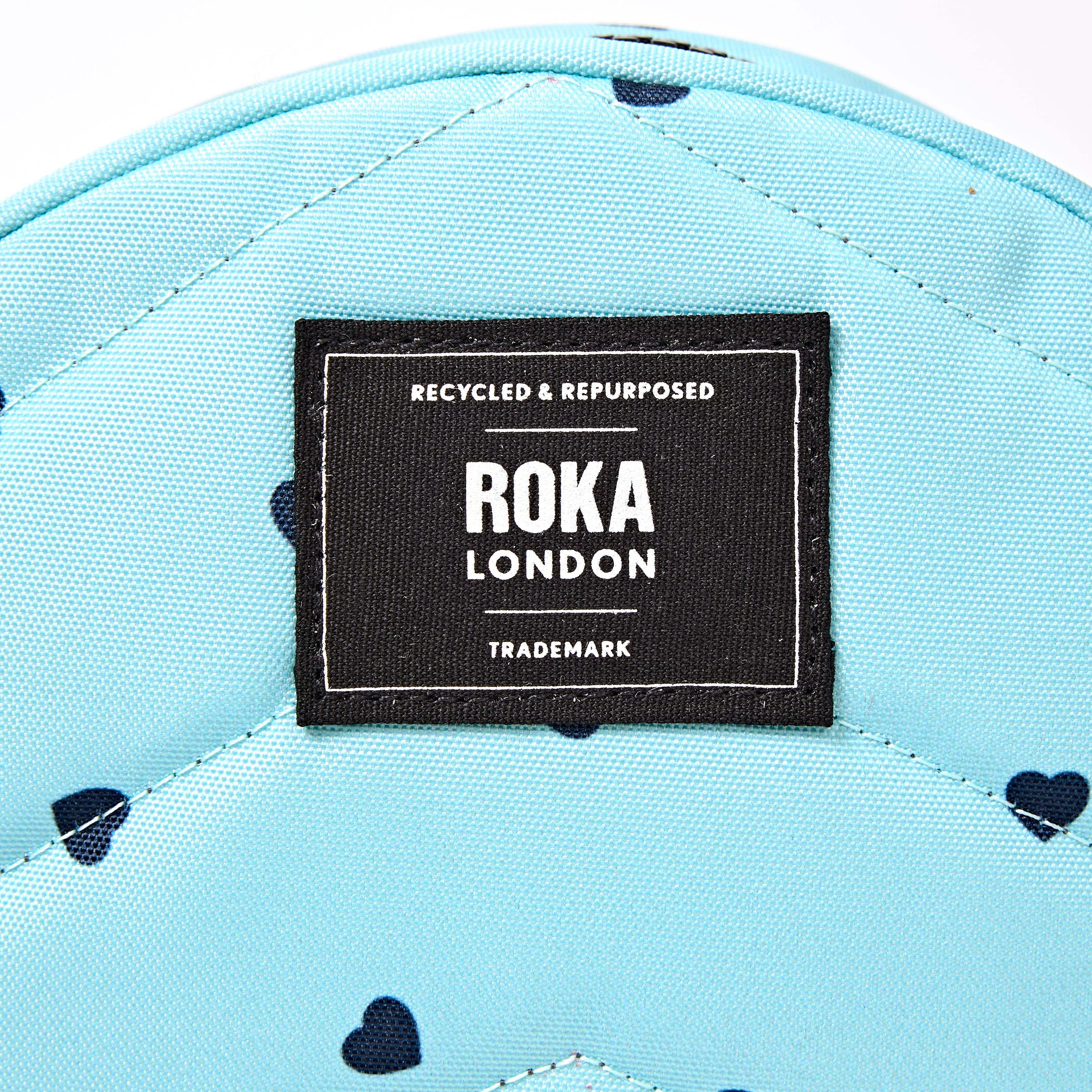 ROKA London - Paddington S crossbody-väska #Färg_Heart_Print