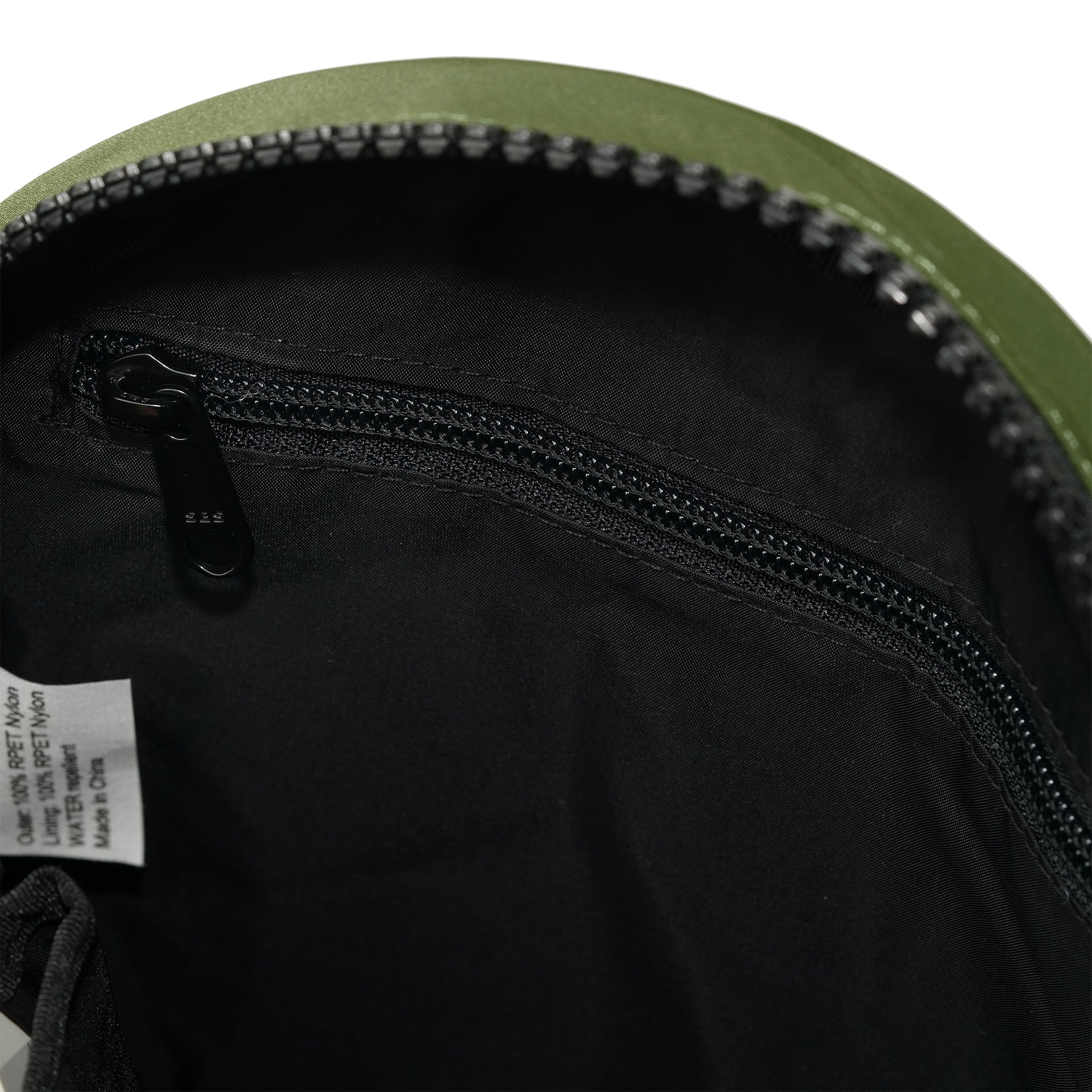 ROKA London - Paddington S Paddington crossbody-väska Creative Waste #Färg_Black/Avocado