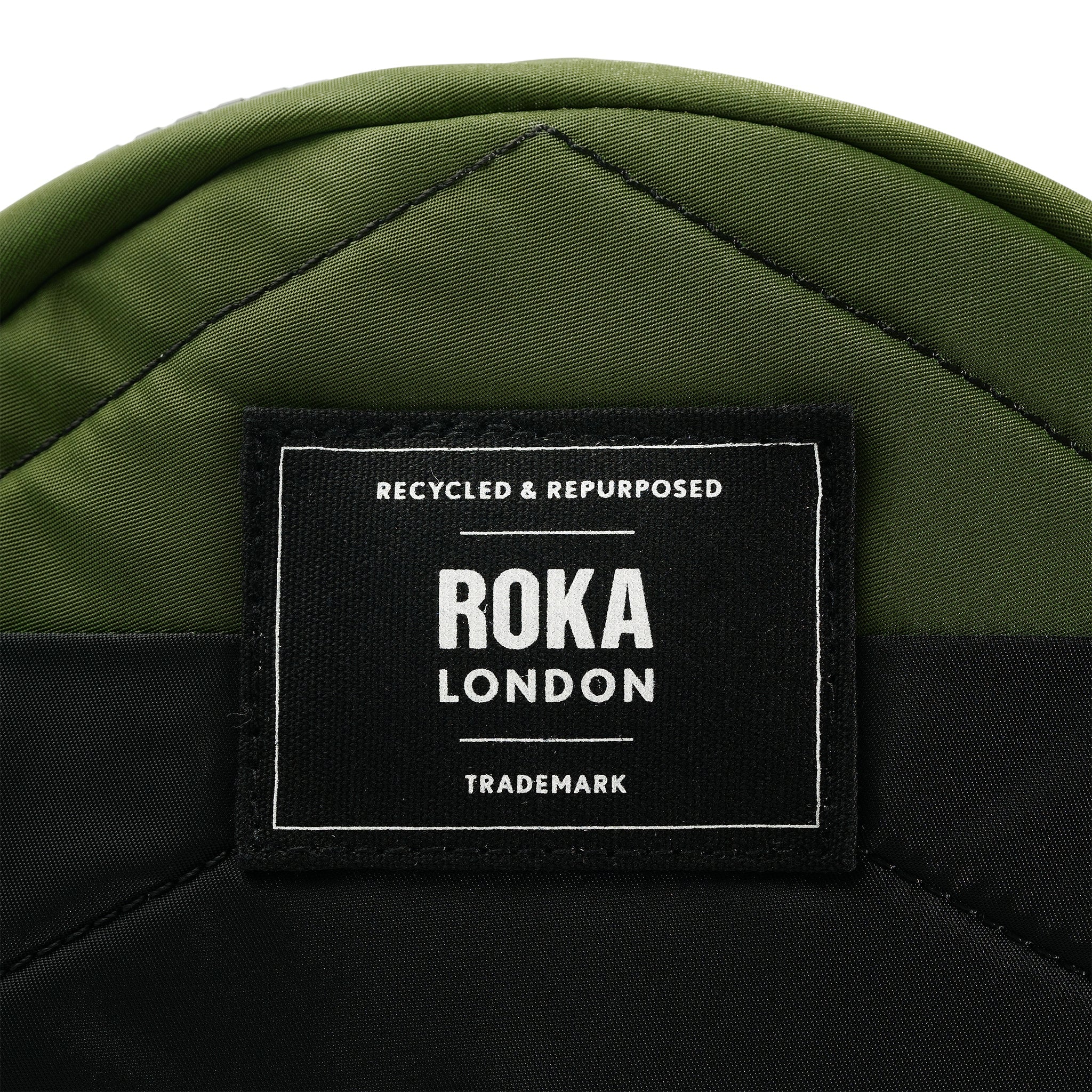 ROKA London - Paddington S Paddington crossbody-väska Creative Waste #Färg_Black/Avocado