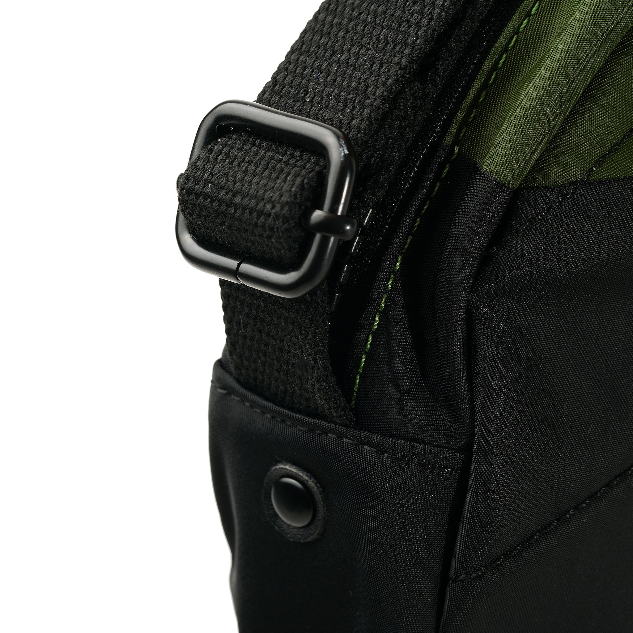 ROKA London - Paddington S Paddington crossbody-väska Creative Waste #Färg_Black/Avocado
