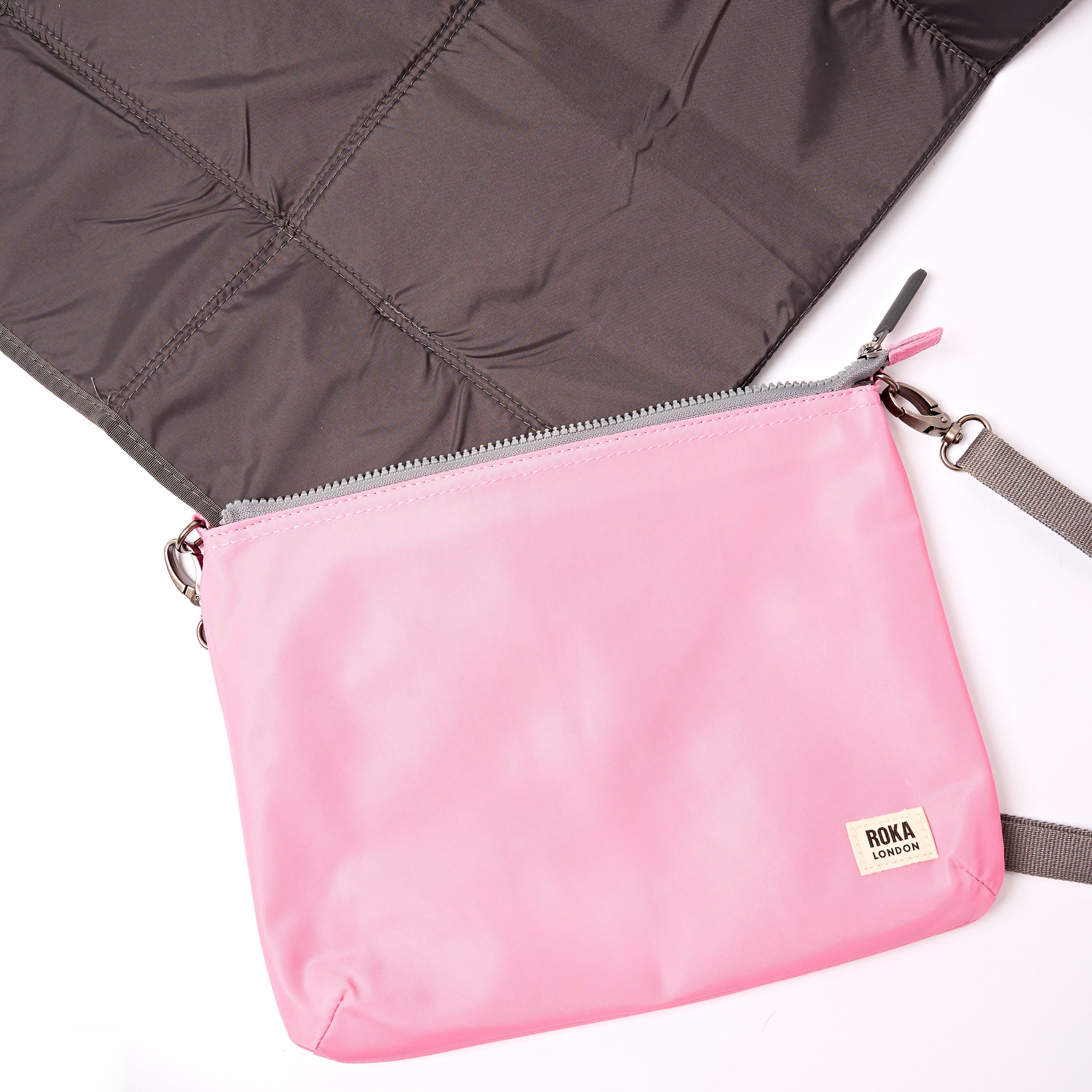 ROKA London - Primrose L skötväska #Färg_Pink_Lemonade