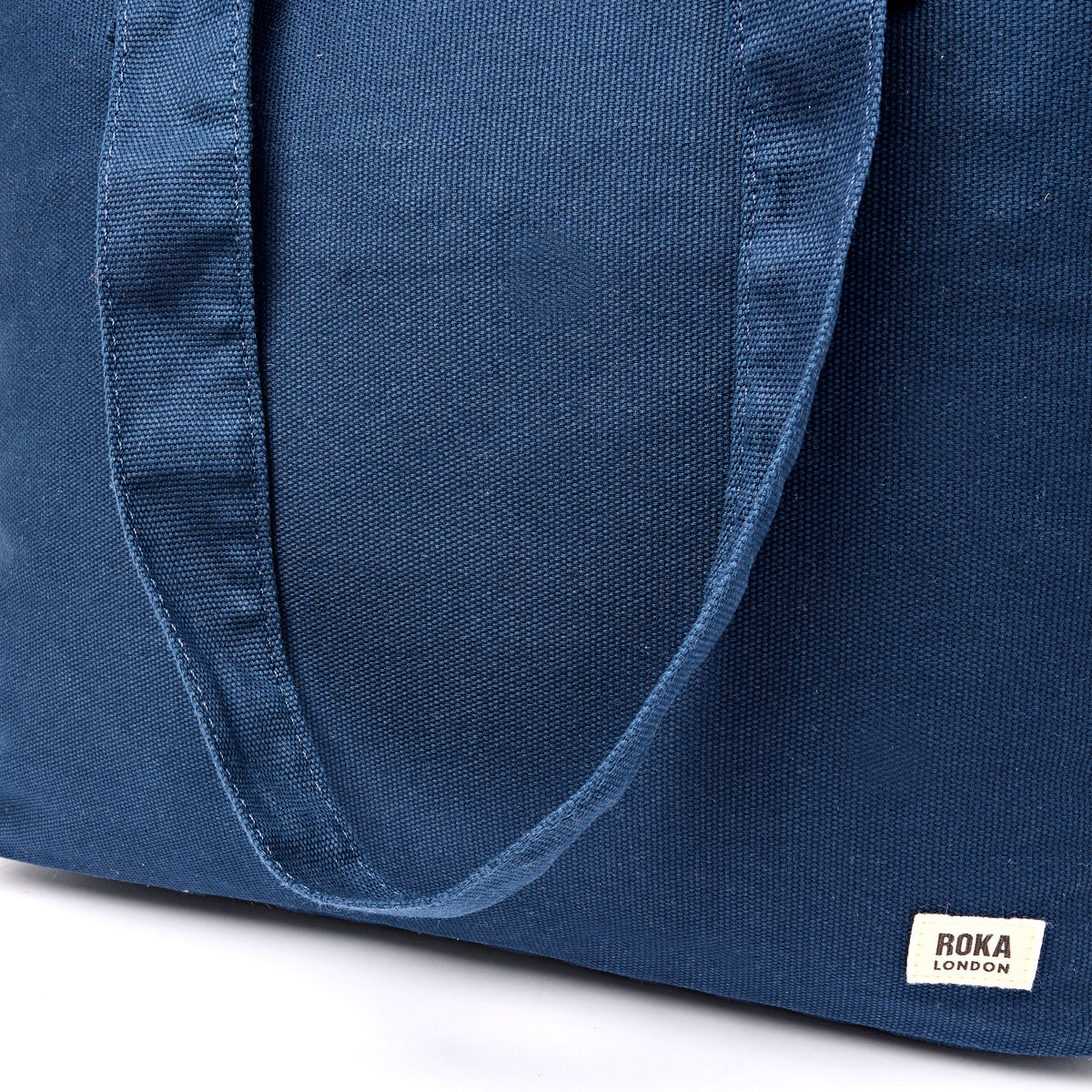 ROKA London - Sloane M axelväska #Färg_Admiral