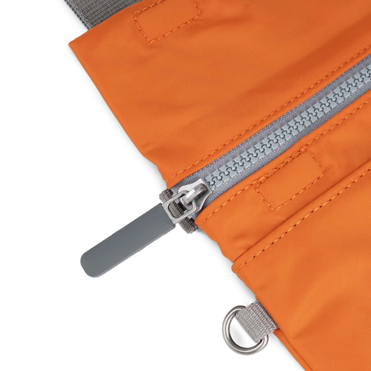 ROKA London - Stratford S crossbody-väska #Färg_Burnt_Orange