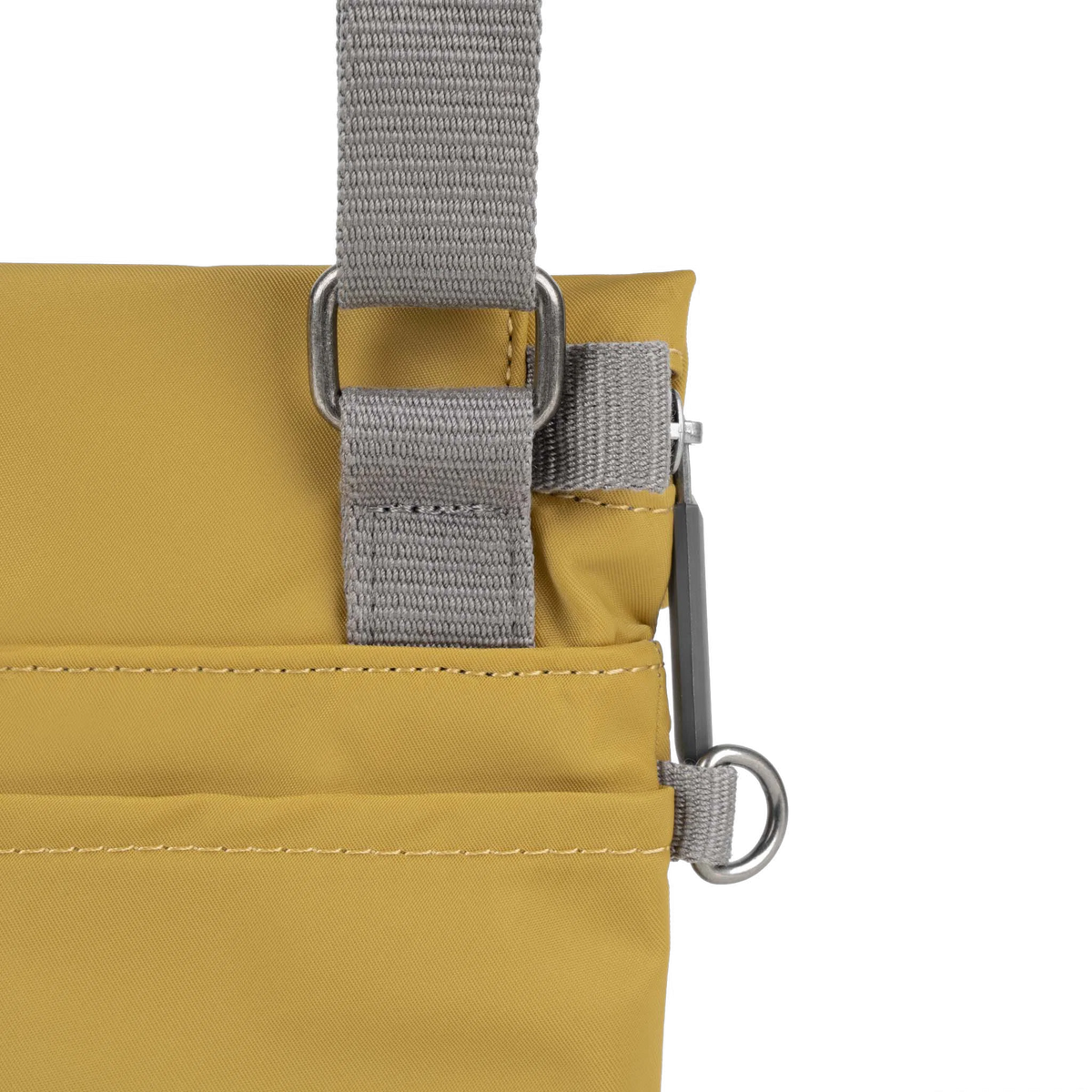 ROKA London - Stratford S crossbody-väska #Färg_Corn