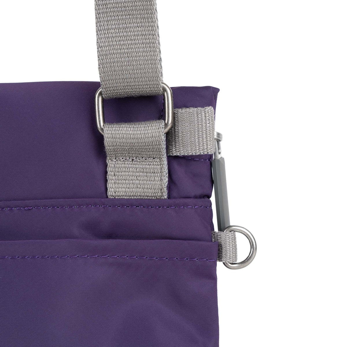 ROKA London - Stratford S crossbody-väska #Färg_Majestic_Purple