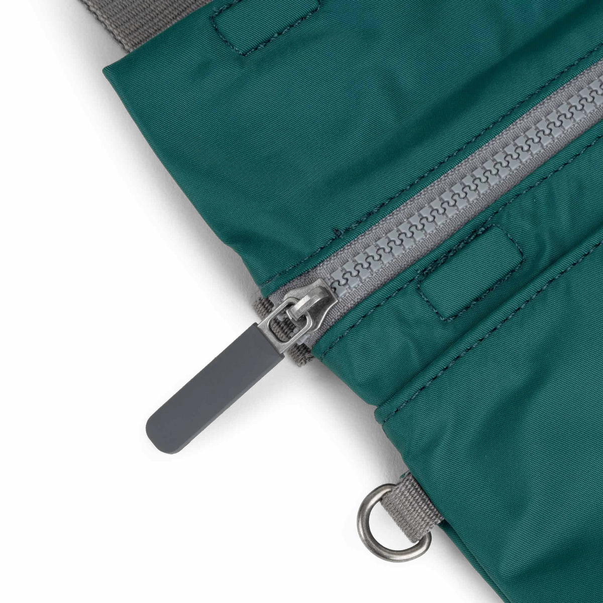 ROKA London - Stratford S crossbody-väska #Färg_Teal