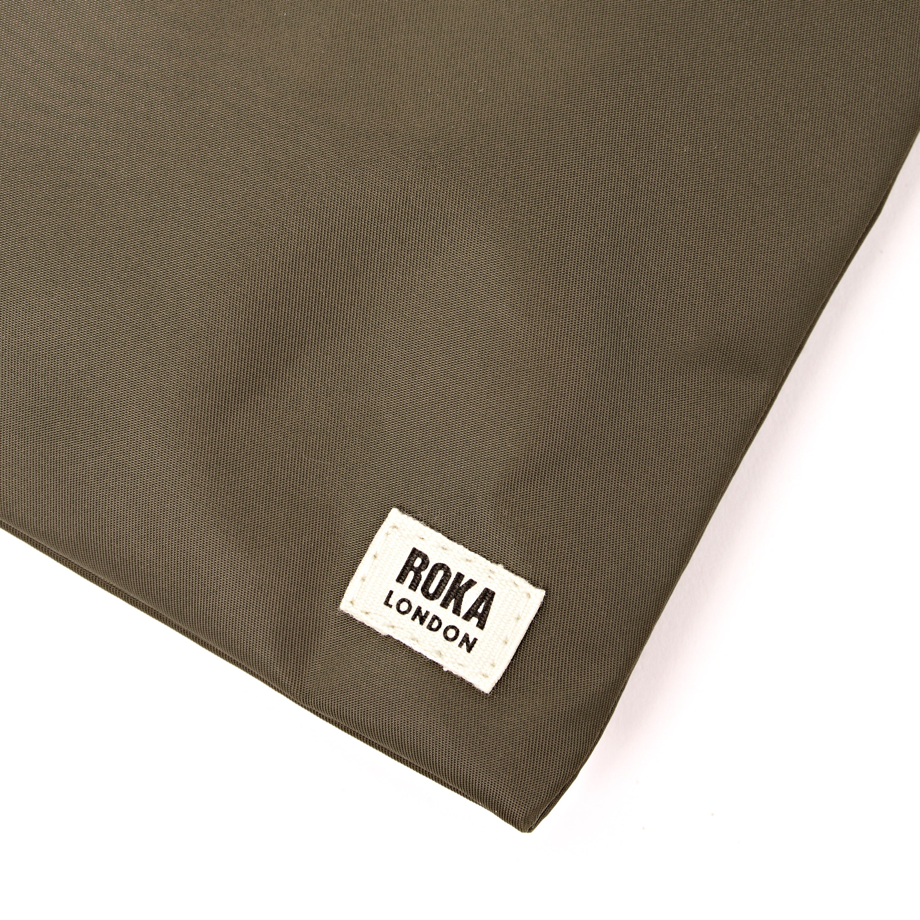 ROKA London - Stratford S crossbody-väska #Färg_Army