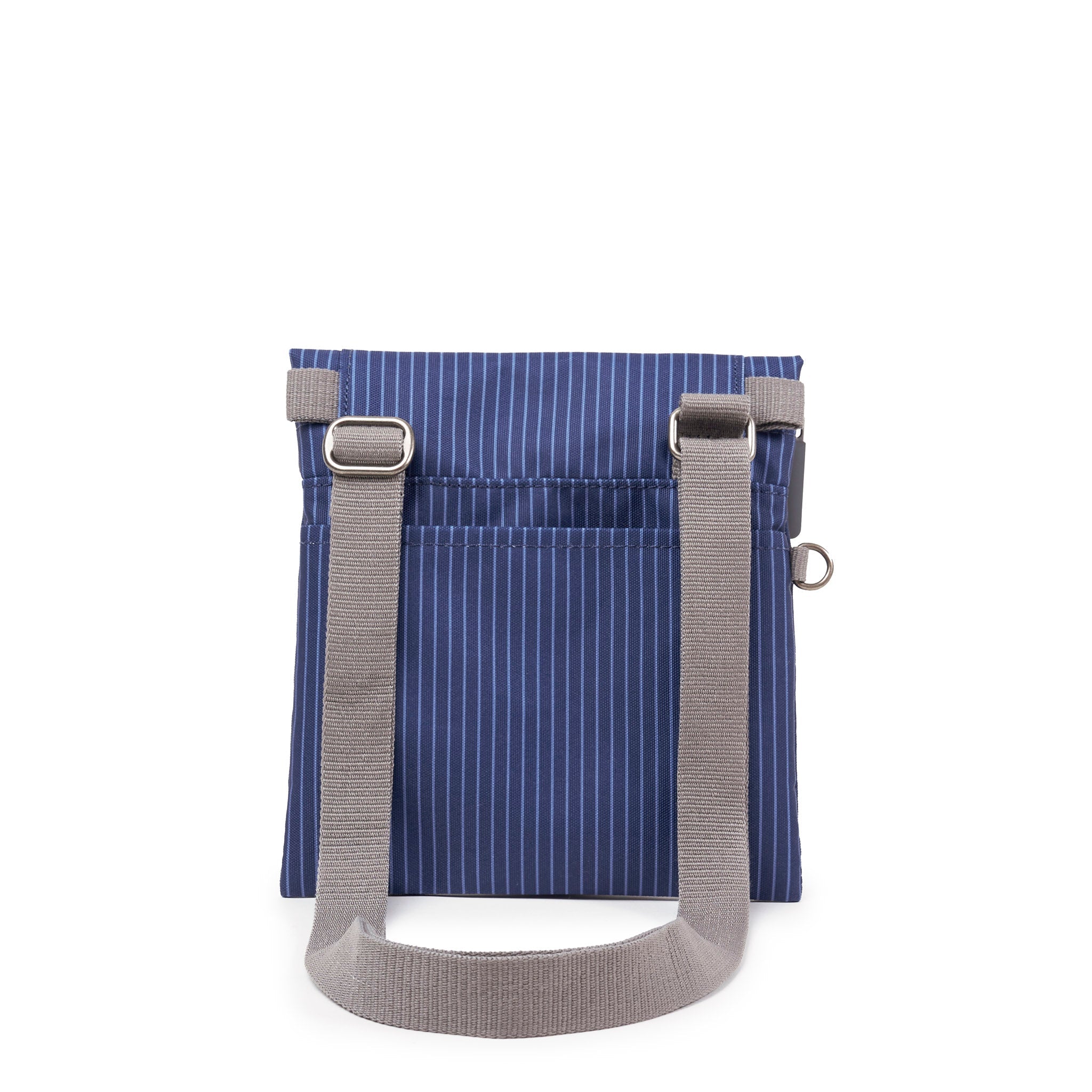 ROKA London - Stratford S crossbody-väska #Färg_Dark_Denim_Pin_Stripe