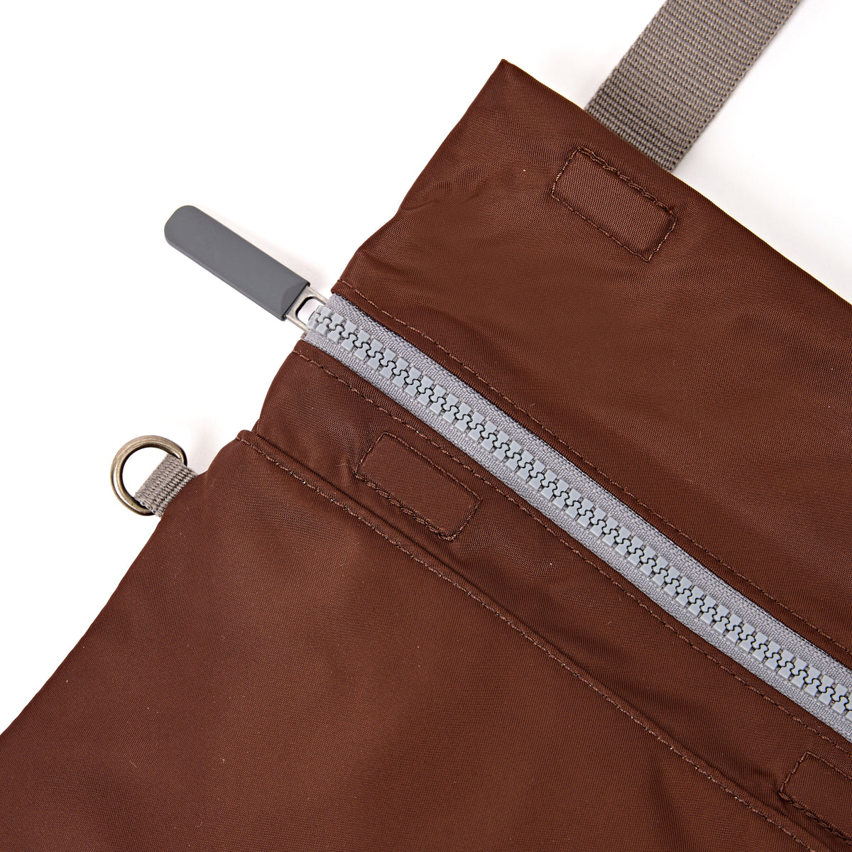 ROKA London - Stratford S crossbody-väska #Färg_Rocky_Road