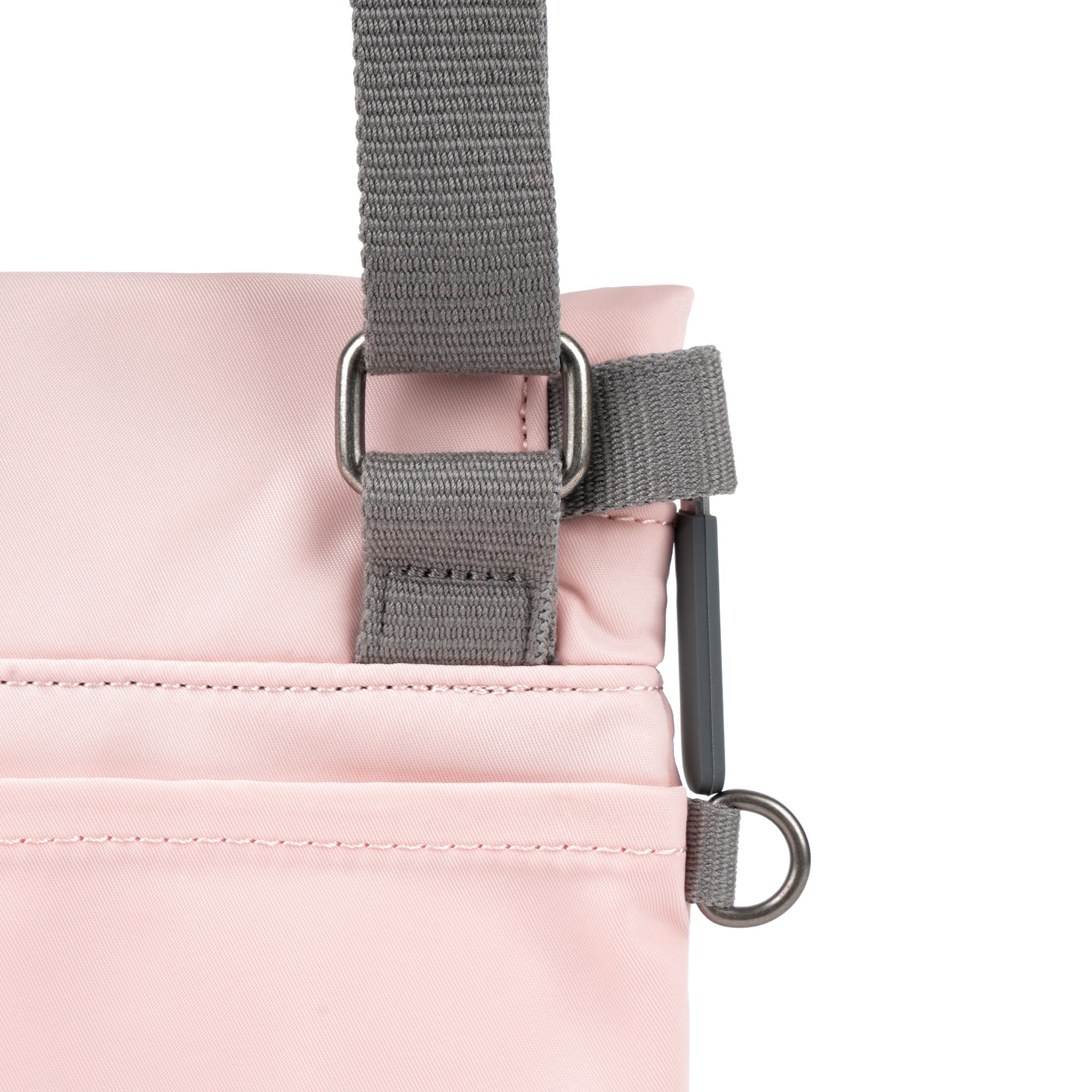 ROKA London - Stratford S crossbody-väska #Färg_English_Rose