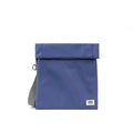 ROKA London - Stratford S crossbody-väska #Färg_Indigo