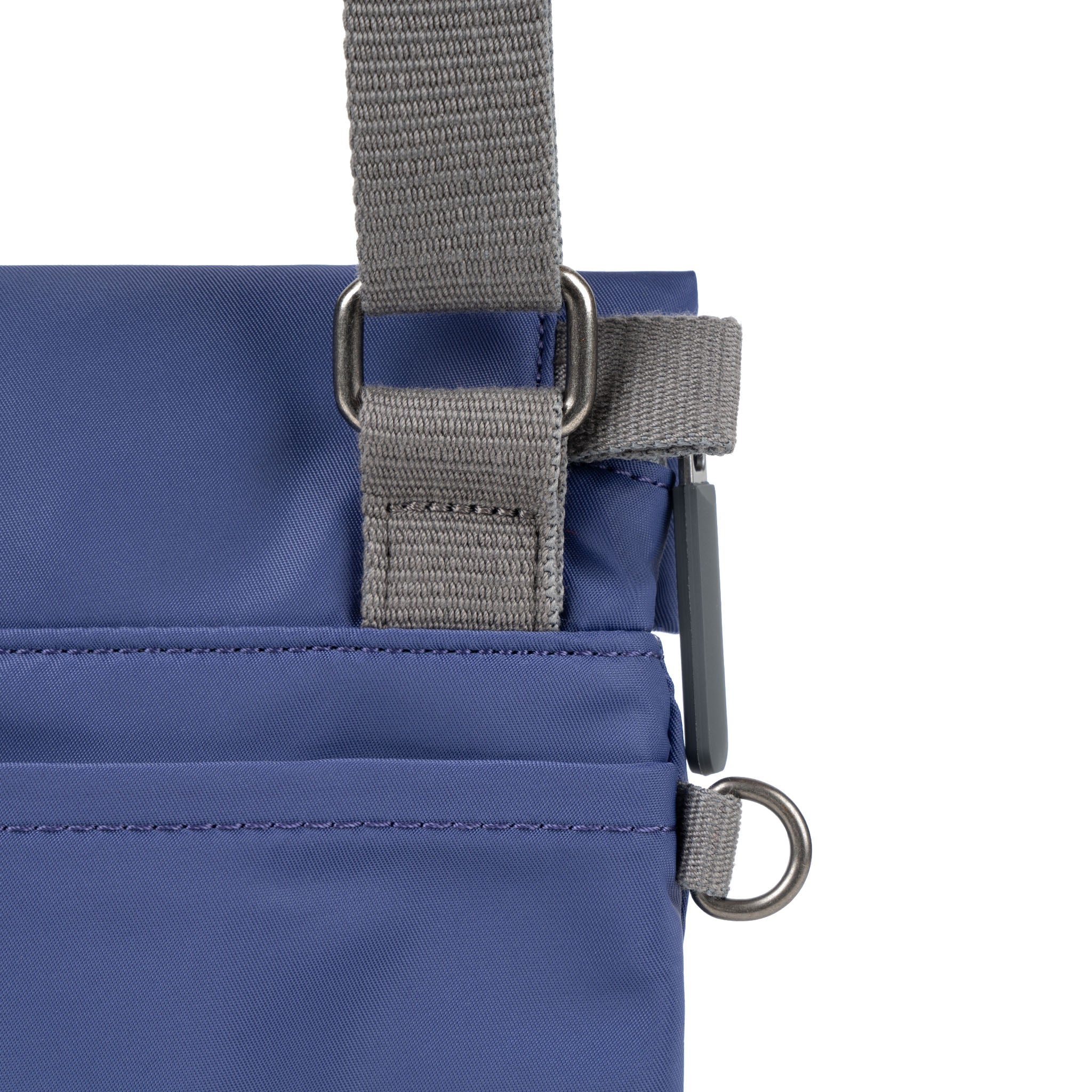 ROKA London - Stratford S crossbody-väska #Färg_Indigo