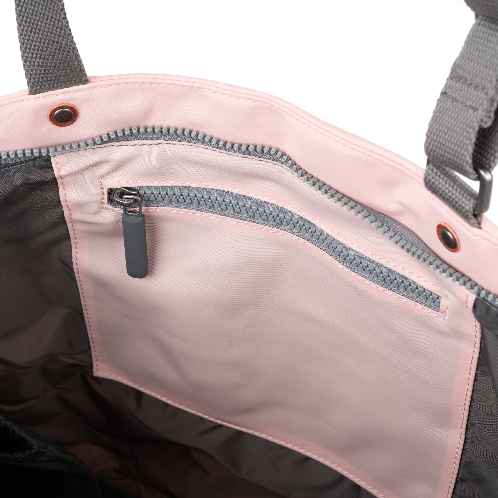 ROKA London - Trafalgar M toteväska #Färg_English_Rose