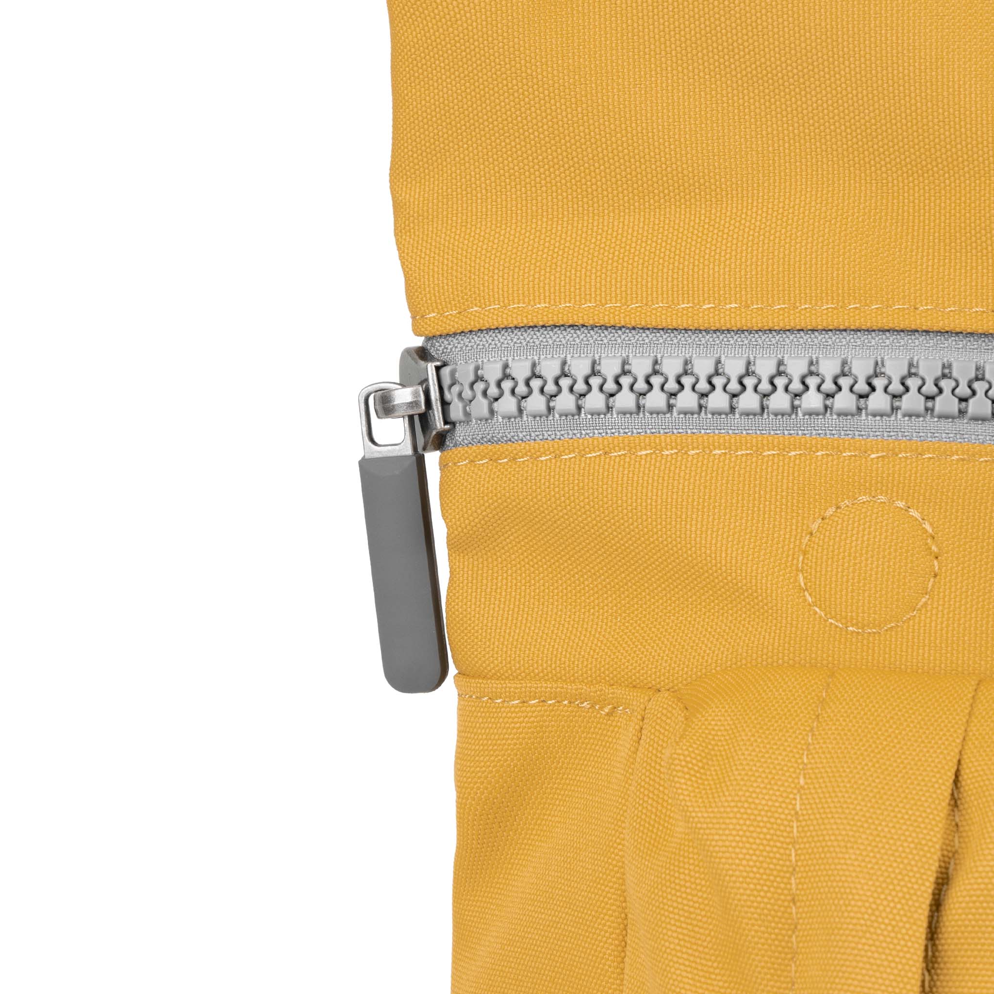 ROKA London - Waterhouse M ryggsäck med flera fickor #Färg_Flax
