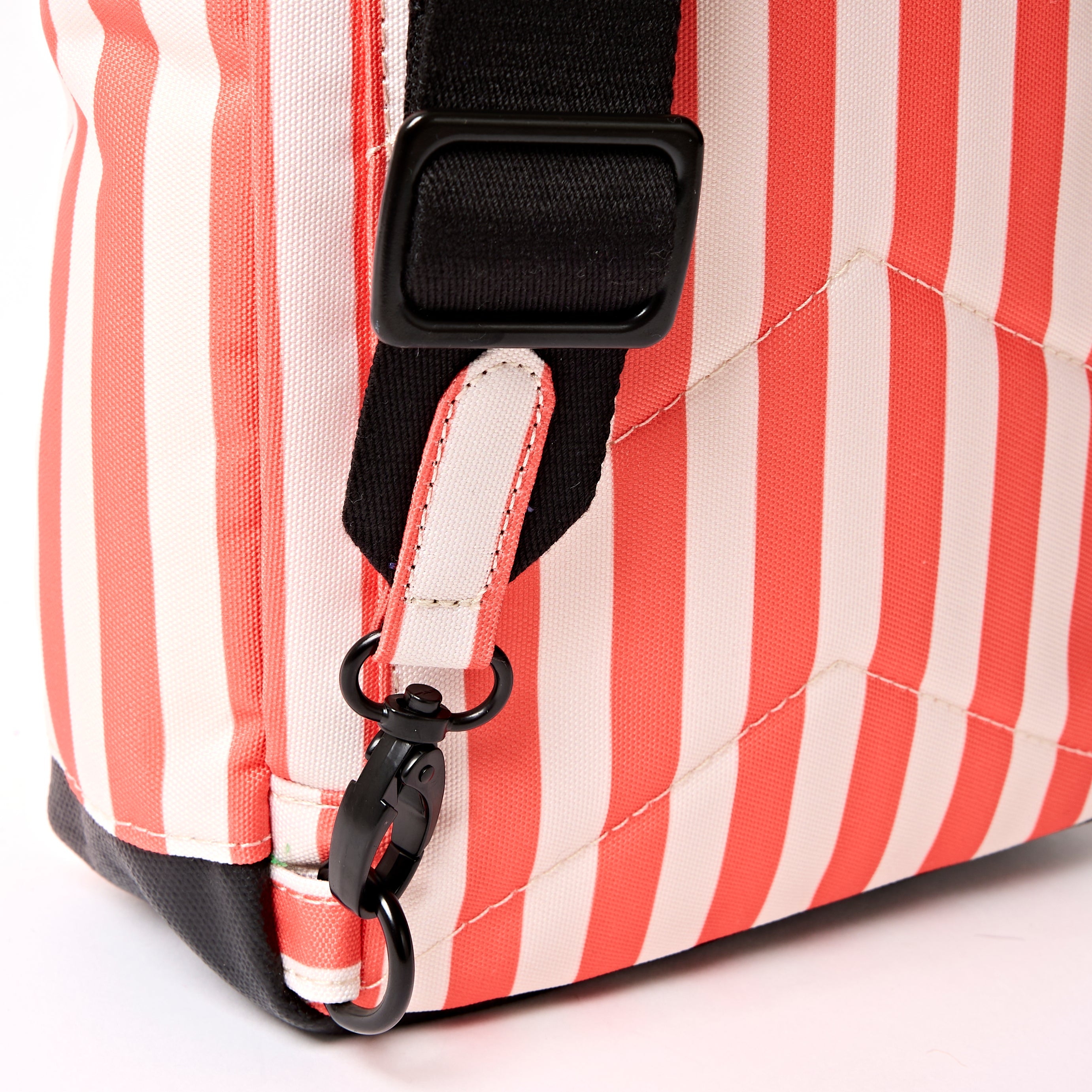 ROKA London - Willesden L slingväska #Färg_Coral_Stripe