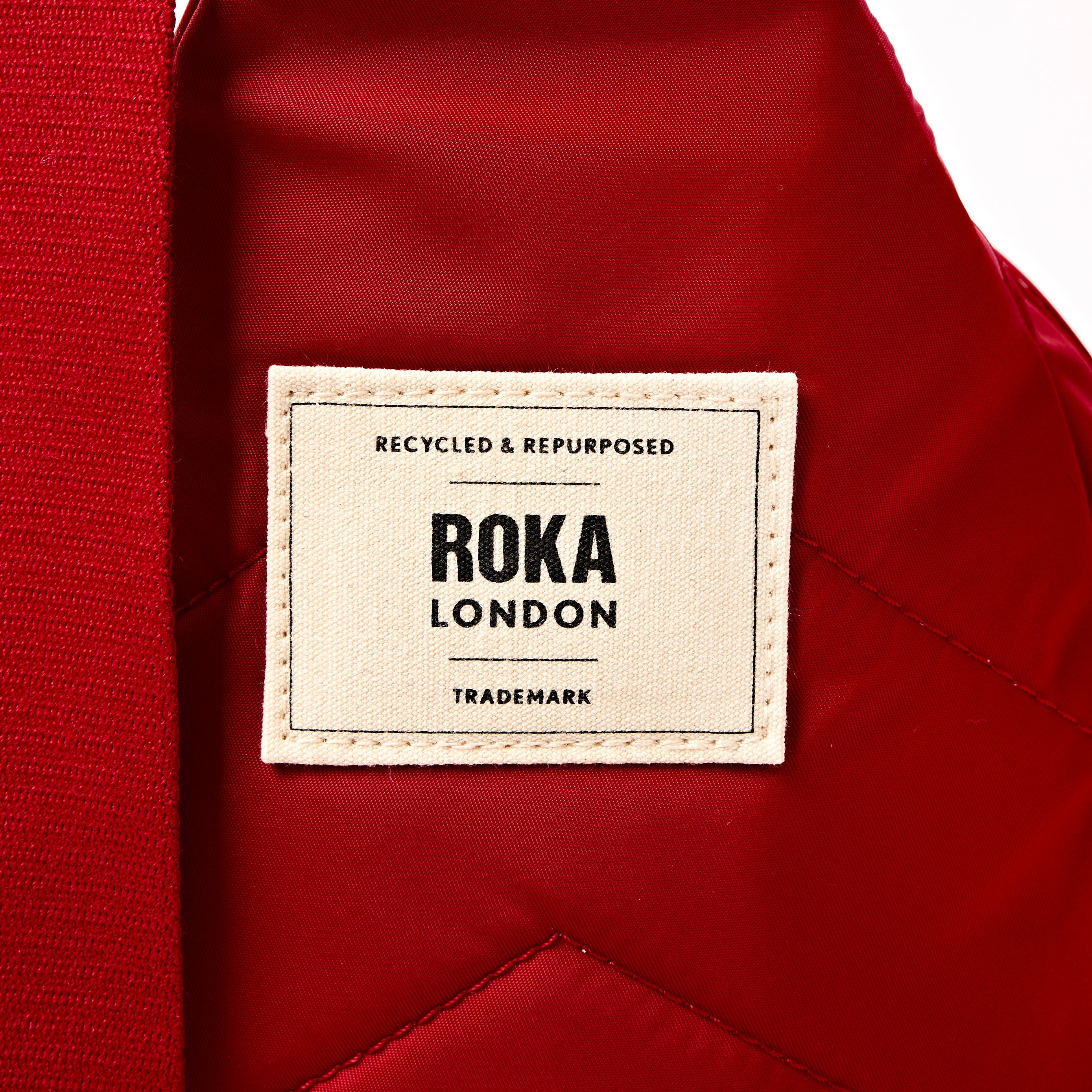ROKA London - Willesden L slingväska #Färg_Red_Tonal