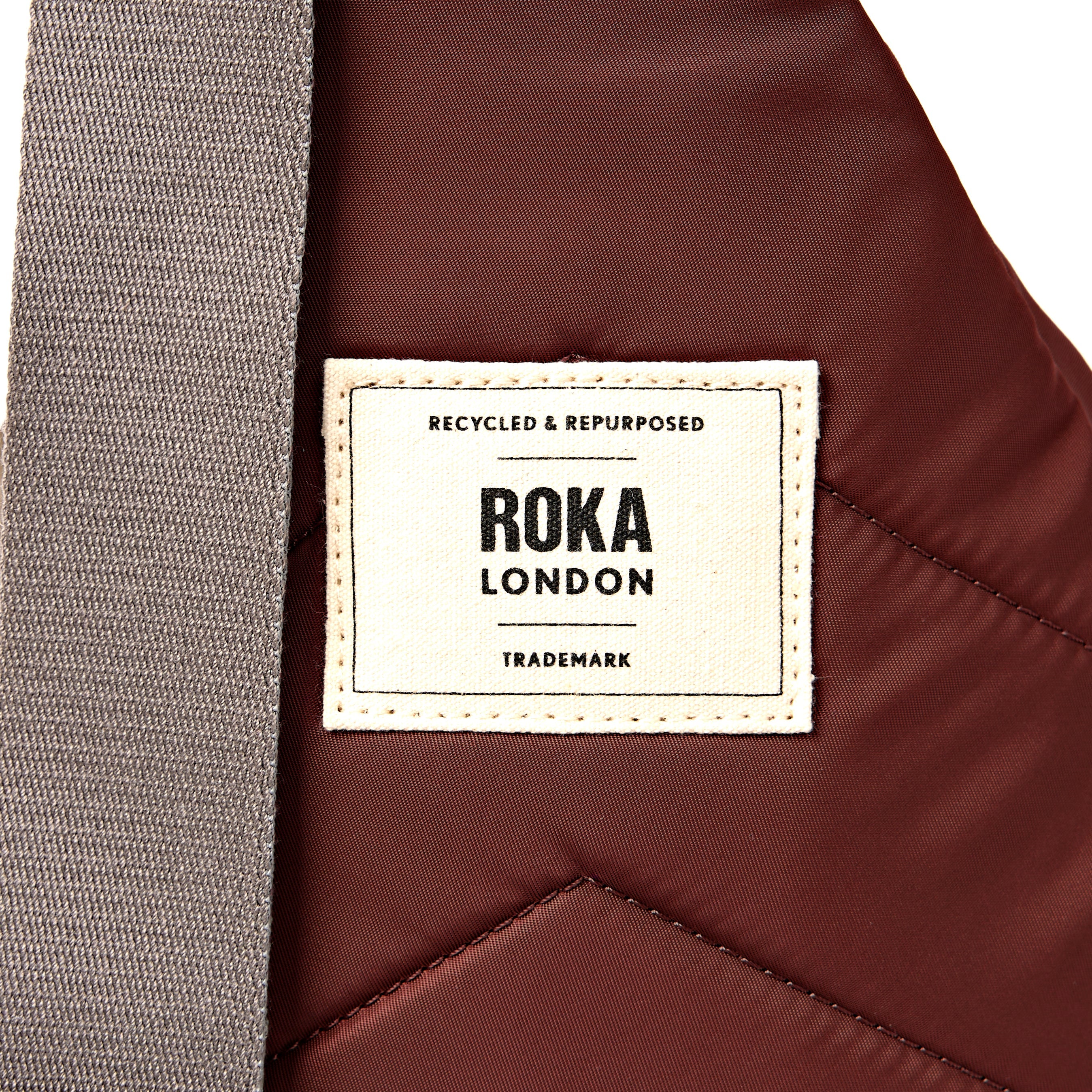 ROKA London - Willesden L slingväska #Färg_Rocky_Road