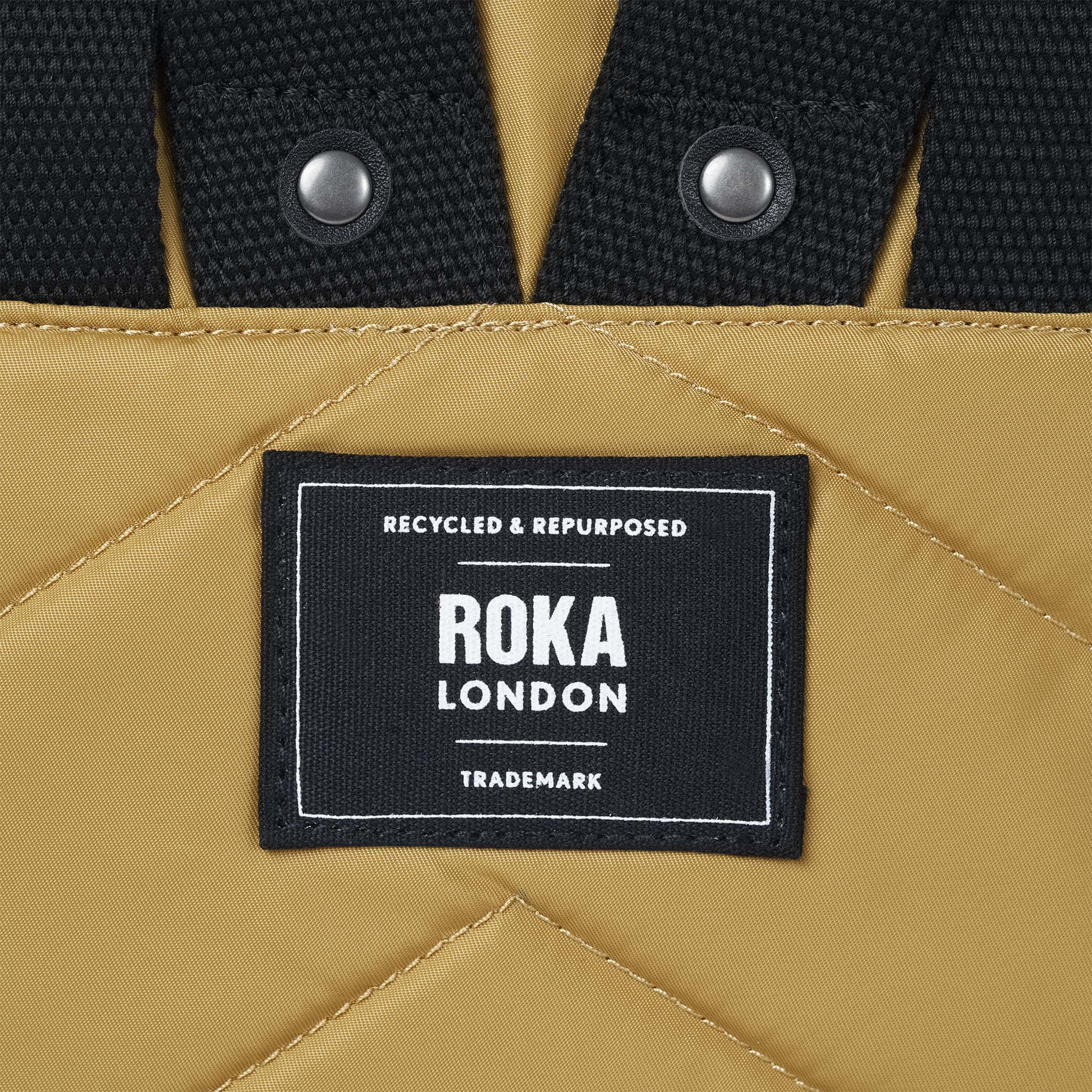 ROKA London - Bantry S ryggsäck Black Label #Färg_Corn