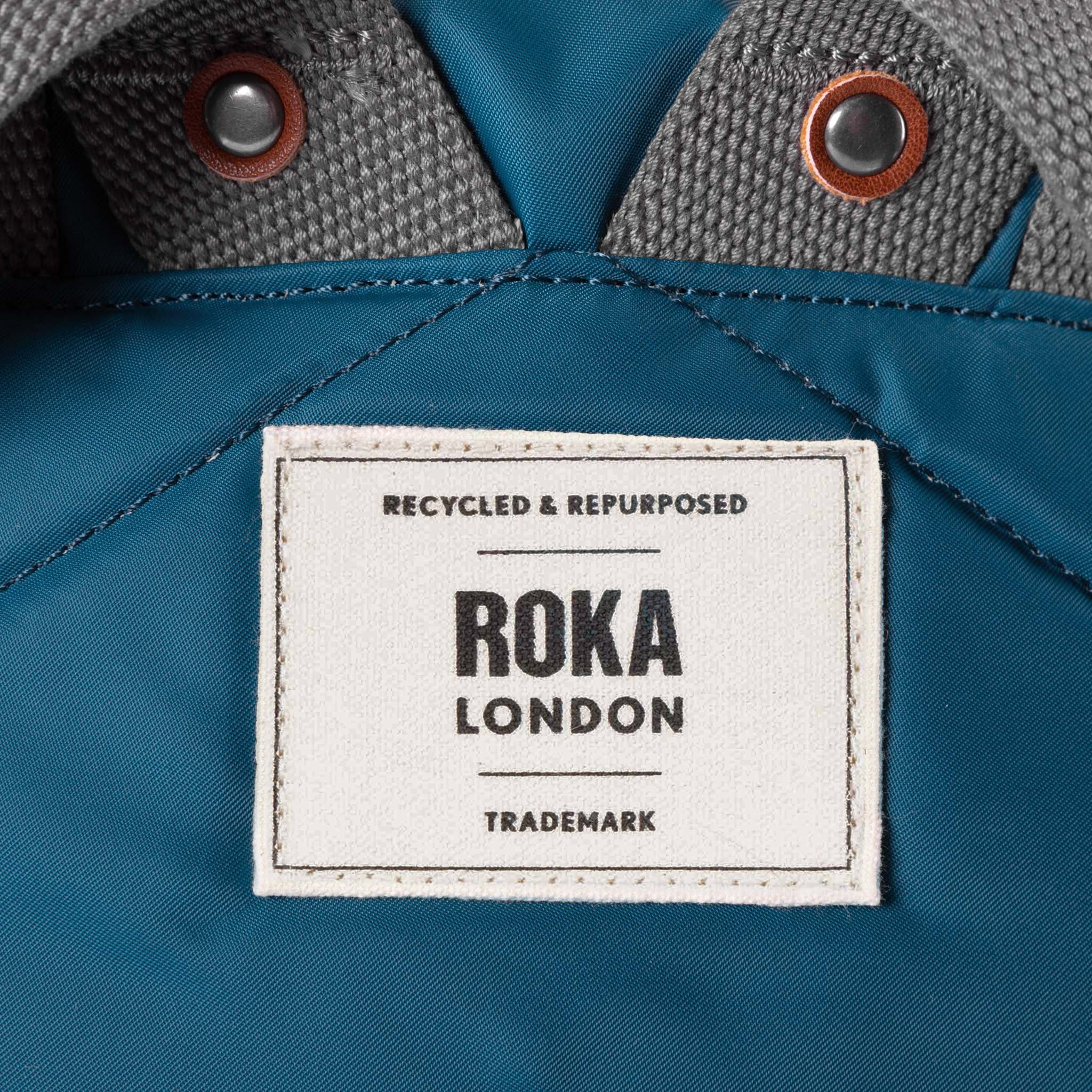 ROKA London - Canfield M rolltop-ryggsäck #Färg_Marine