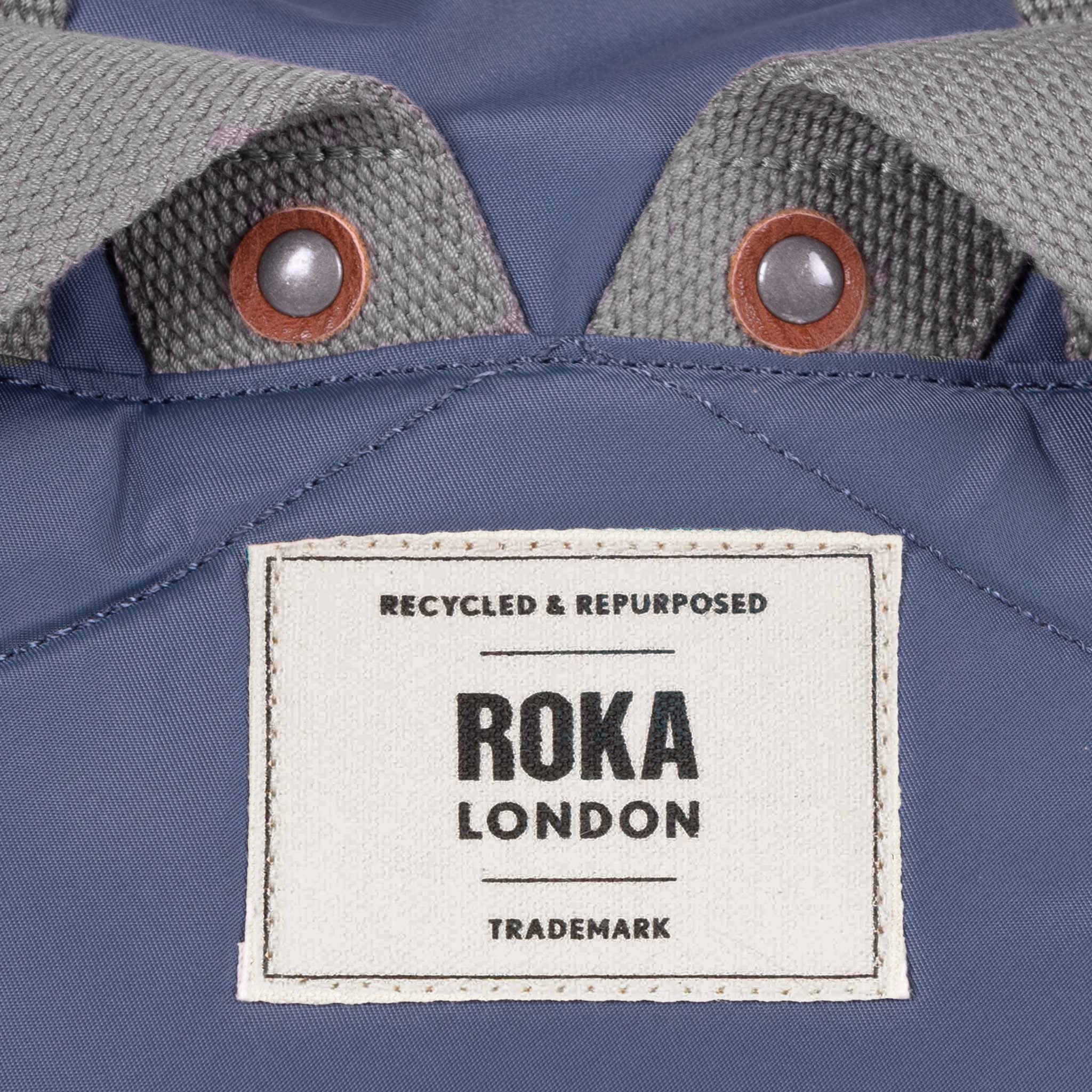 ROKA London - Canfield S rolltop-ryggsäck #Färg_Airforce