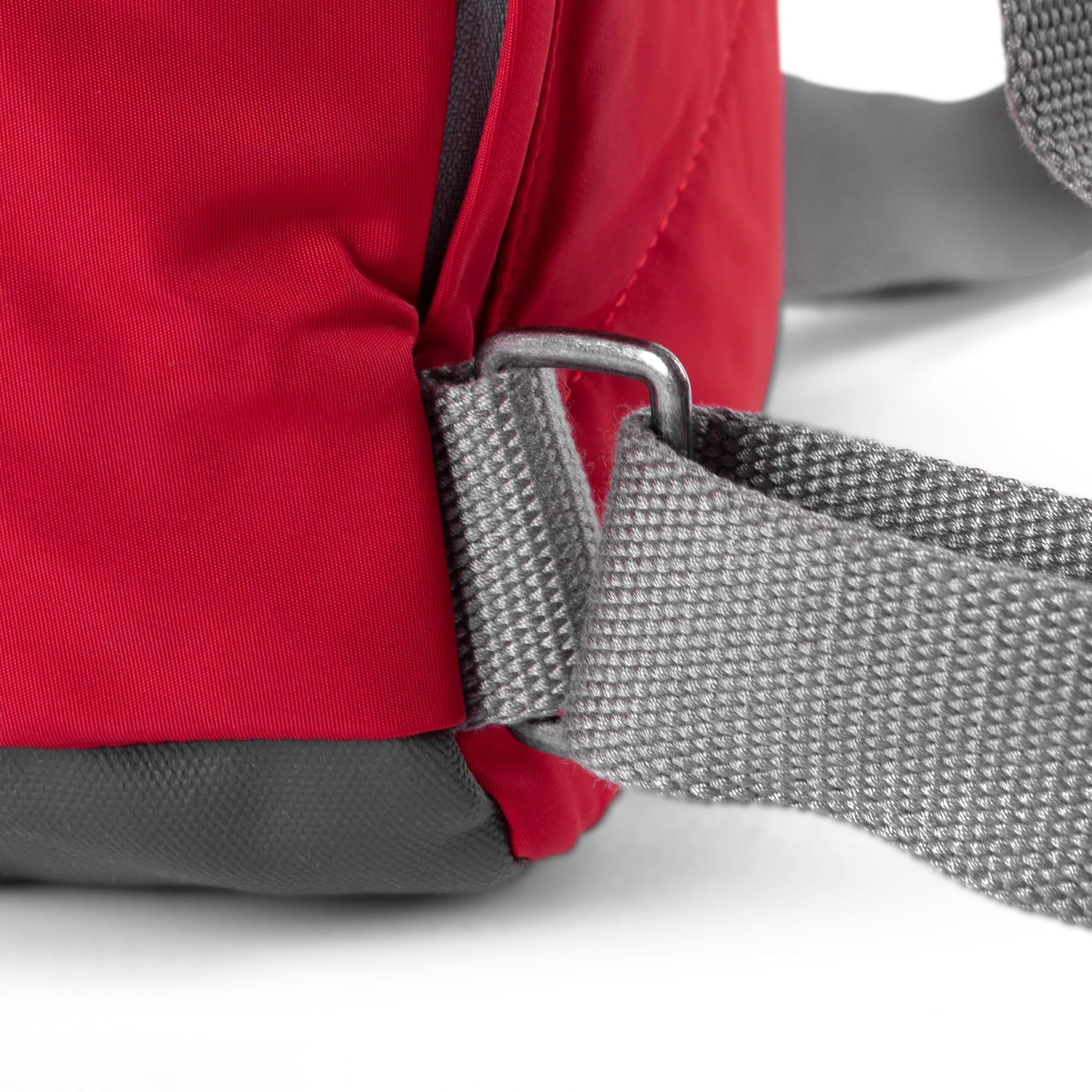 ROKA London - Canfield S rolltop-ryggsäck #Färg_Cranberry