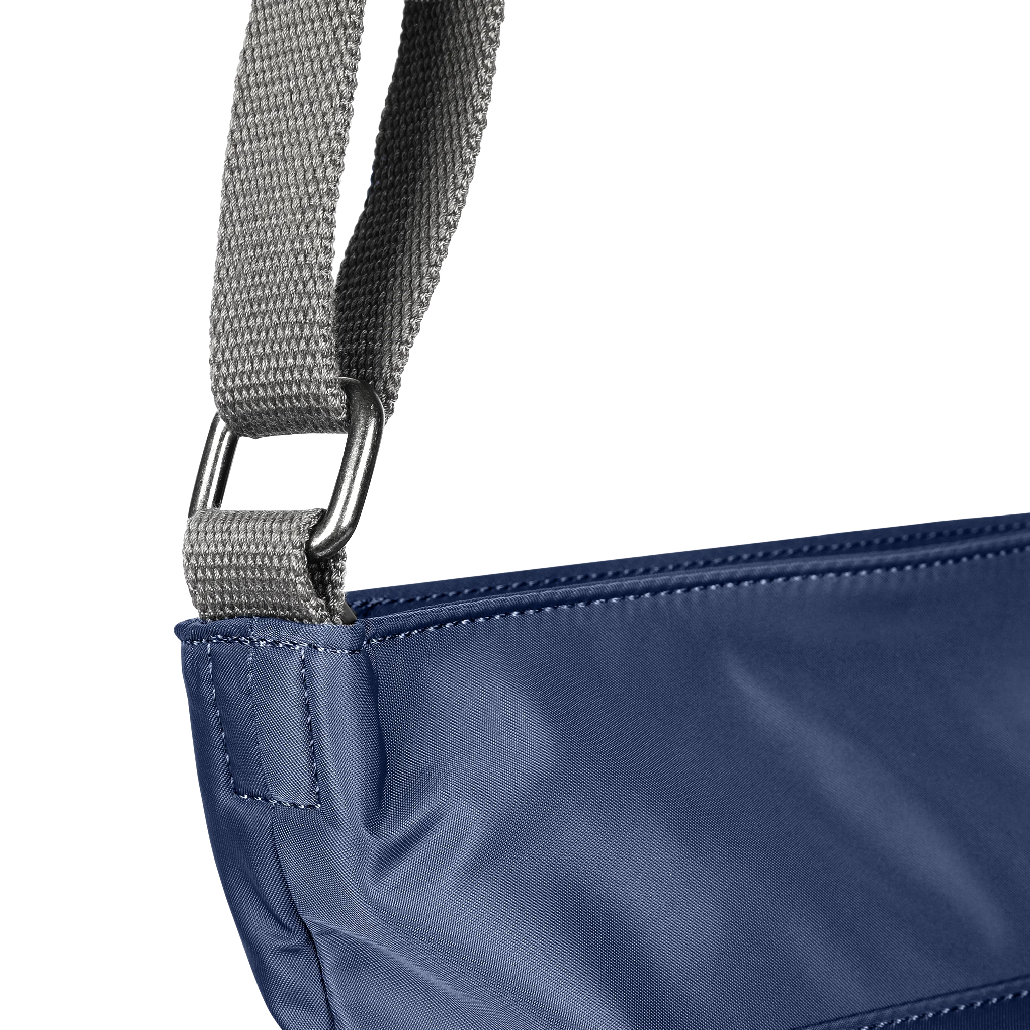 ROKA London - Kennington M crossbody-väska #Färg_Airforce