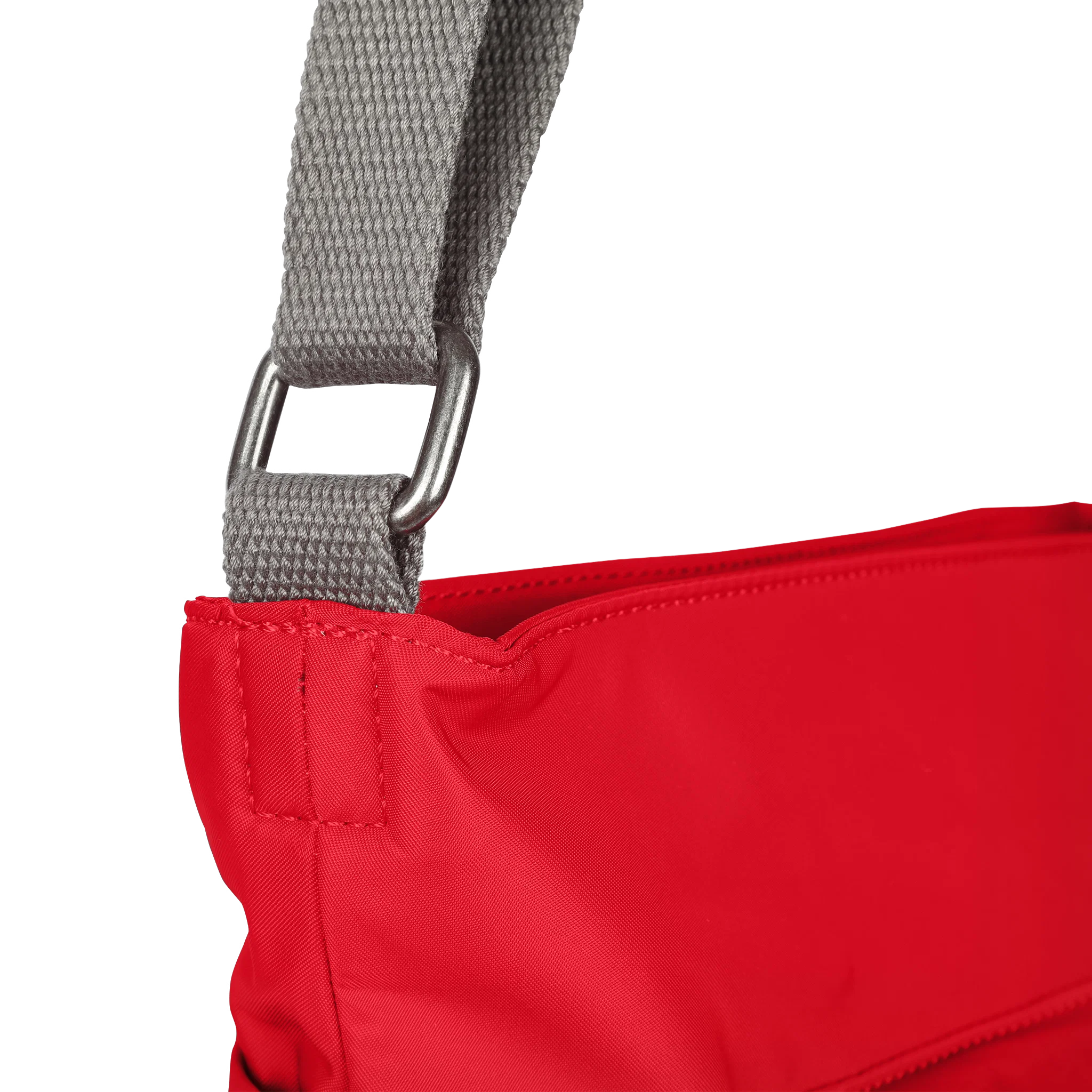 ROKA London - Kennington M crossbody-väska #Färg_Cranberry