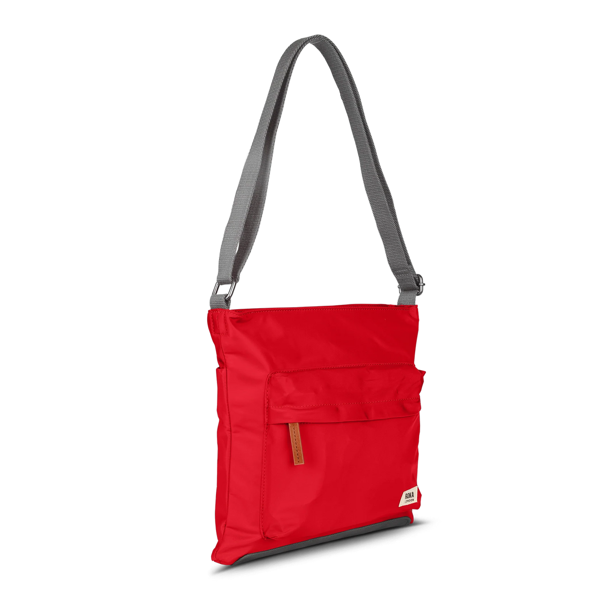 ROKA London - Kennington M crossbody-väska #Färg_Cranberry