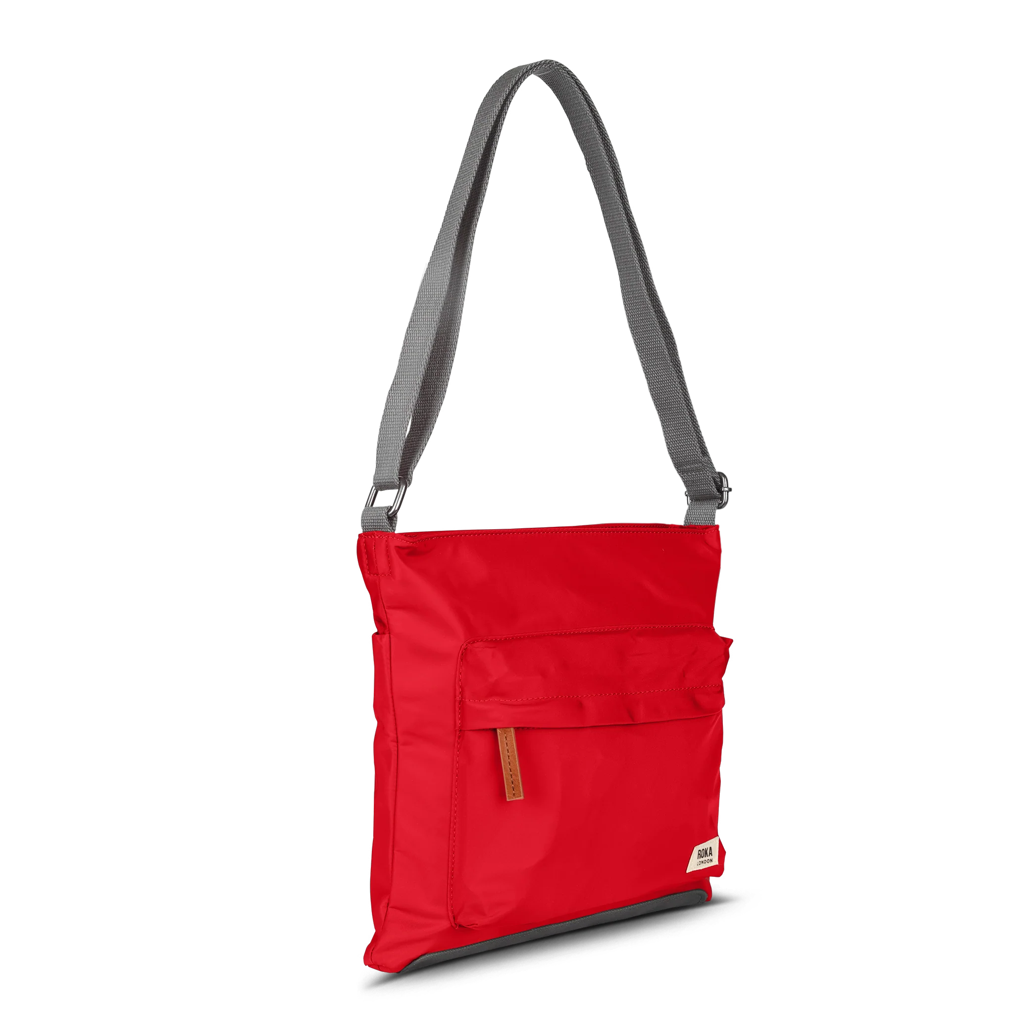 ROKA London - Kennington M crossbody-väska #Färg_Cranberry