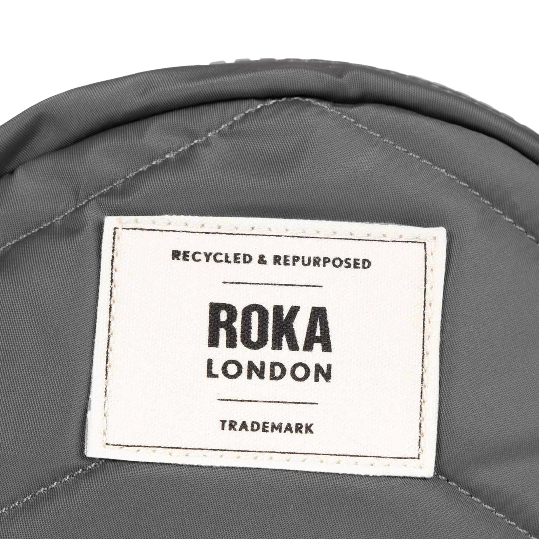 ROKA London - Paddington S crossbody-väska #Färg_Graphite