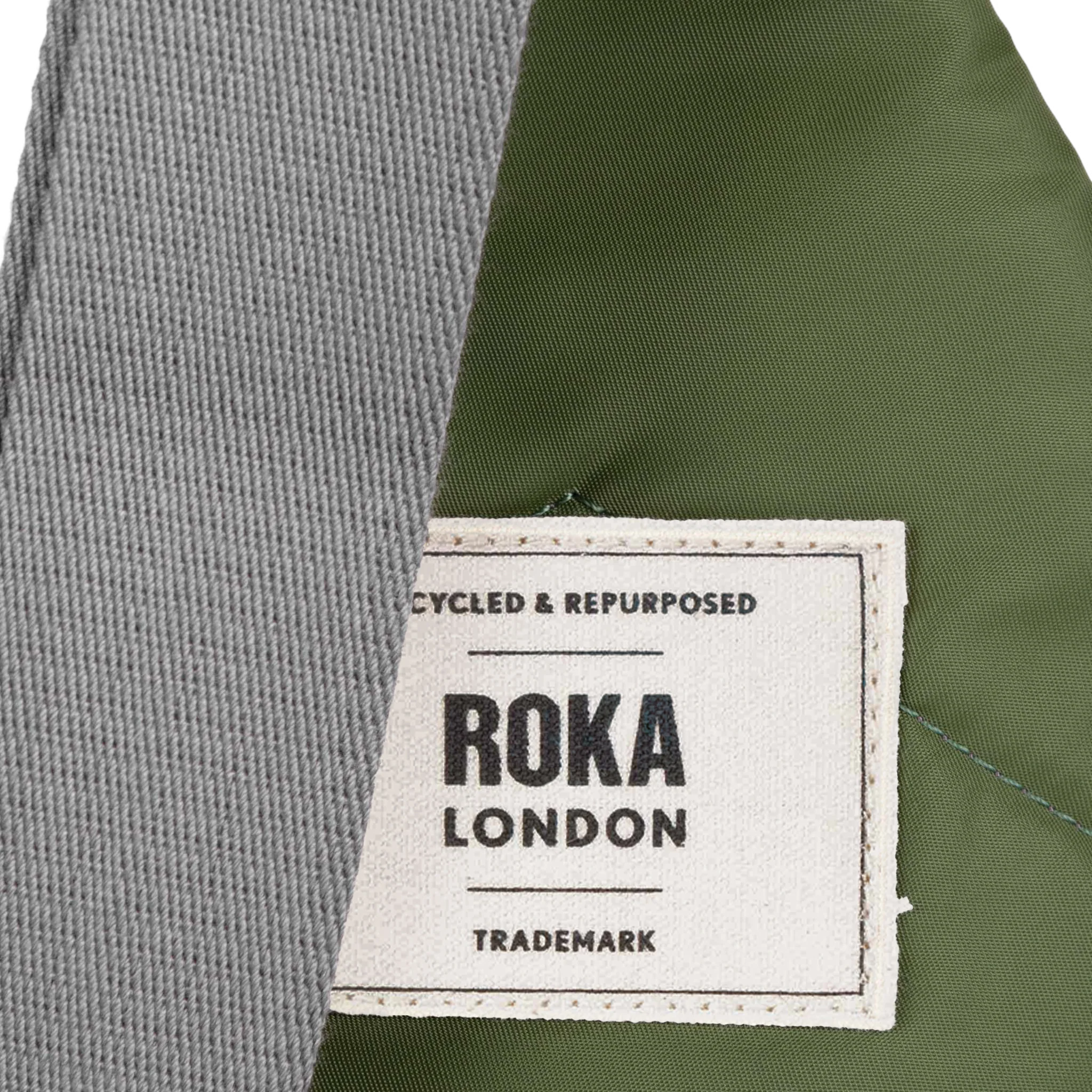 ROKA London - Willesden L slingväska #Färg_Avocado