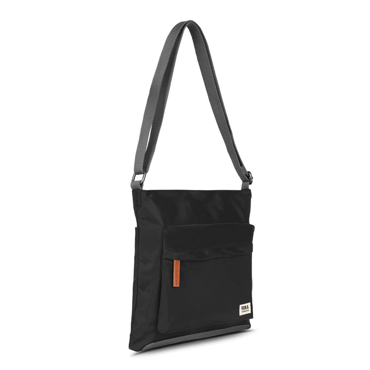 ROKA London - Kennington M crossbody-väska #Färg_Black