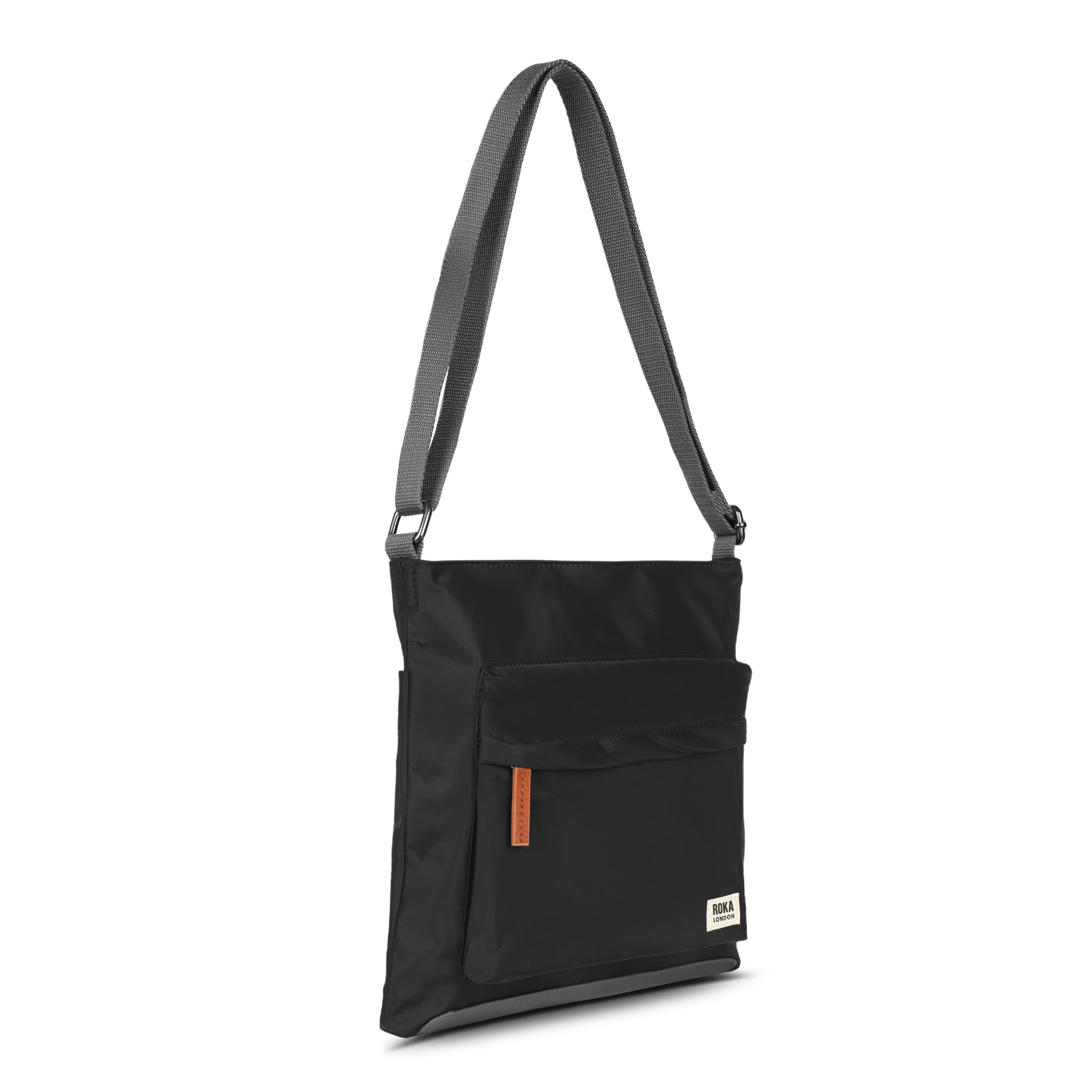 ROKA London - Kennington M crossbody-väska #Färg_Black
