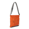 ROKA London - Kennington M crossbody-väska #Färg_Burnt_Orange