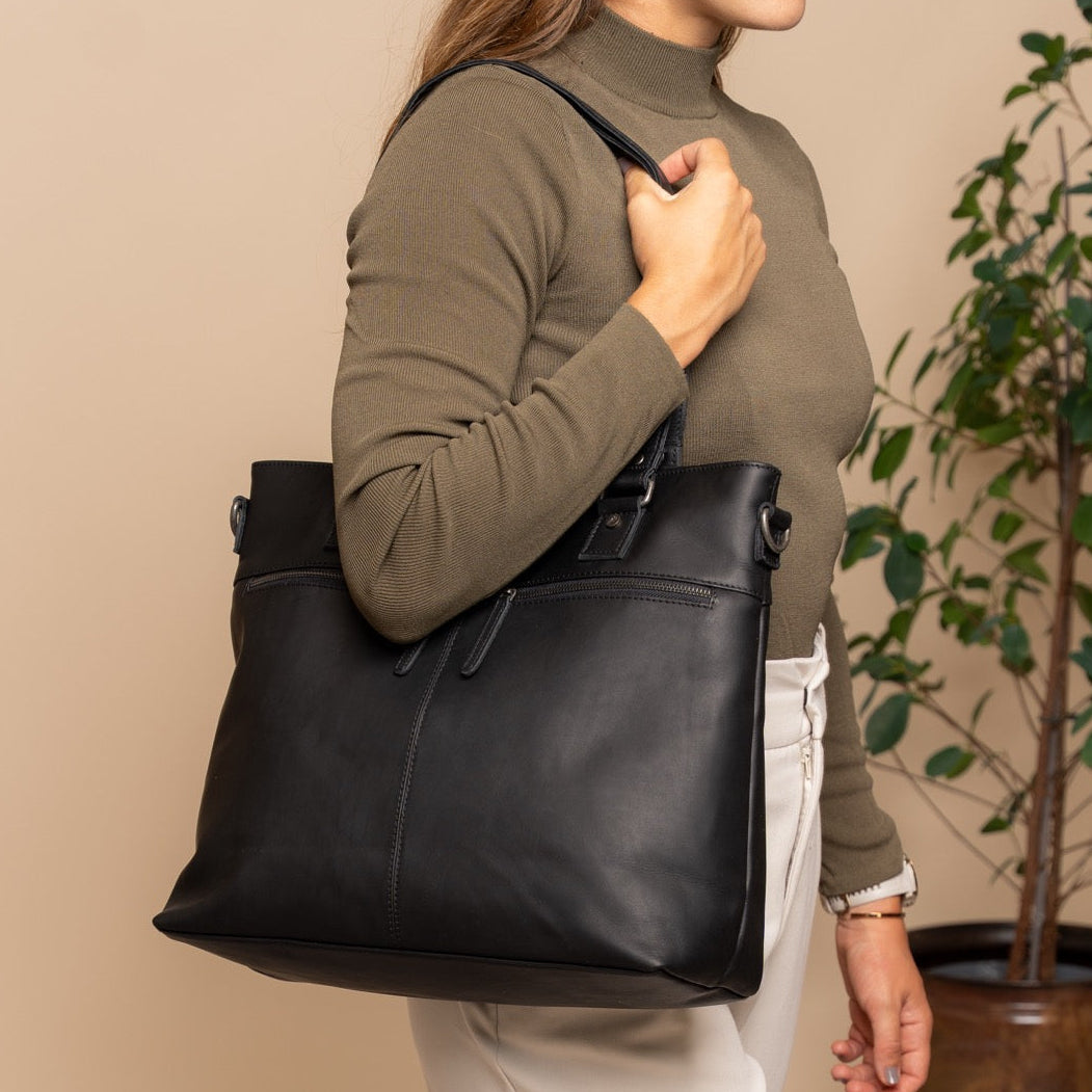 The Chesterfield Brand - Rome Axelväska #Färg_Rome_Black