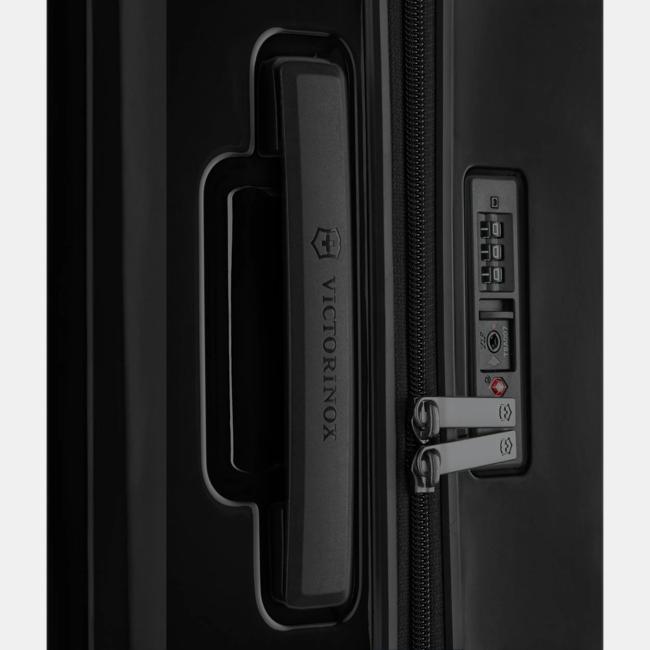 Airox Medium Hardside Case Resväska #Färg_Svart