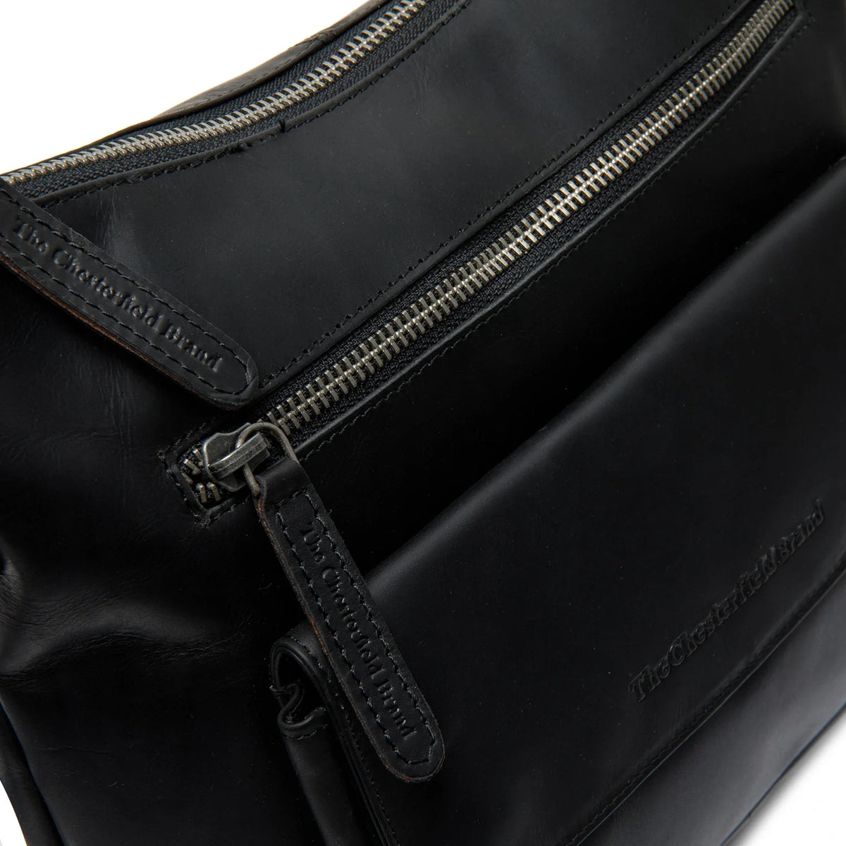 The Chesterfield Brand - Hailey Crossbodyväska #Färg_Svart