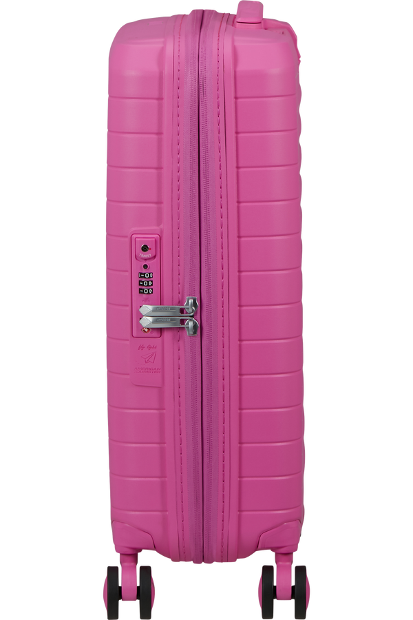 FastForward Resväska med 4 hjul 55 CM #Färg_Electric Fuchsia