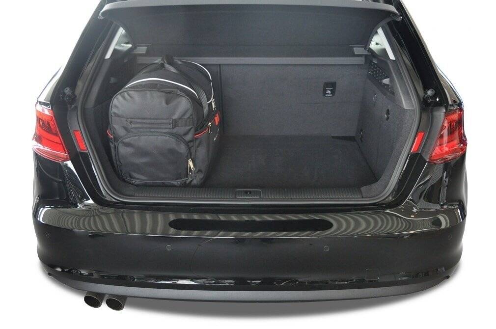 Audi A3 2012-2020 3-väskor #färg_Svart