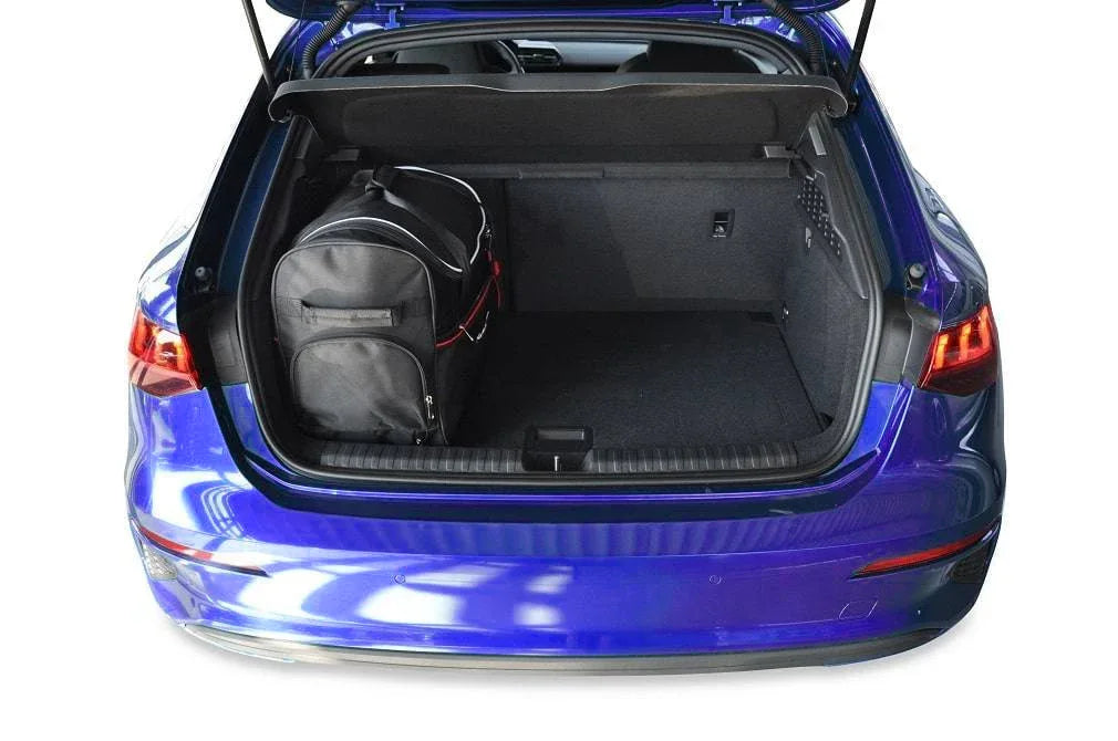 Audi A3 ALLSTREET 2024+ 3-väskor Sport #färg_Svart