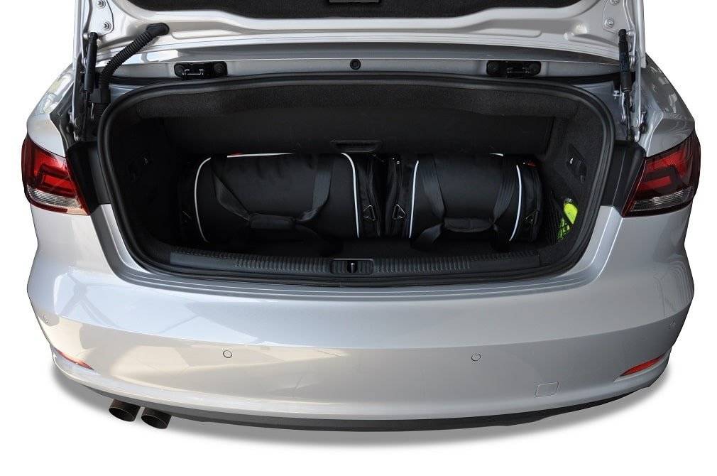 Audi A3 CABRIO 2014-2016 4-väskor #färg_Svart