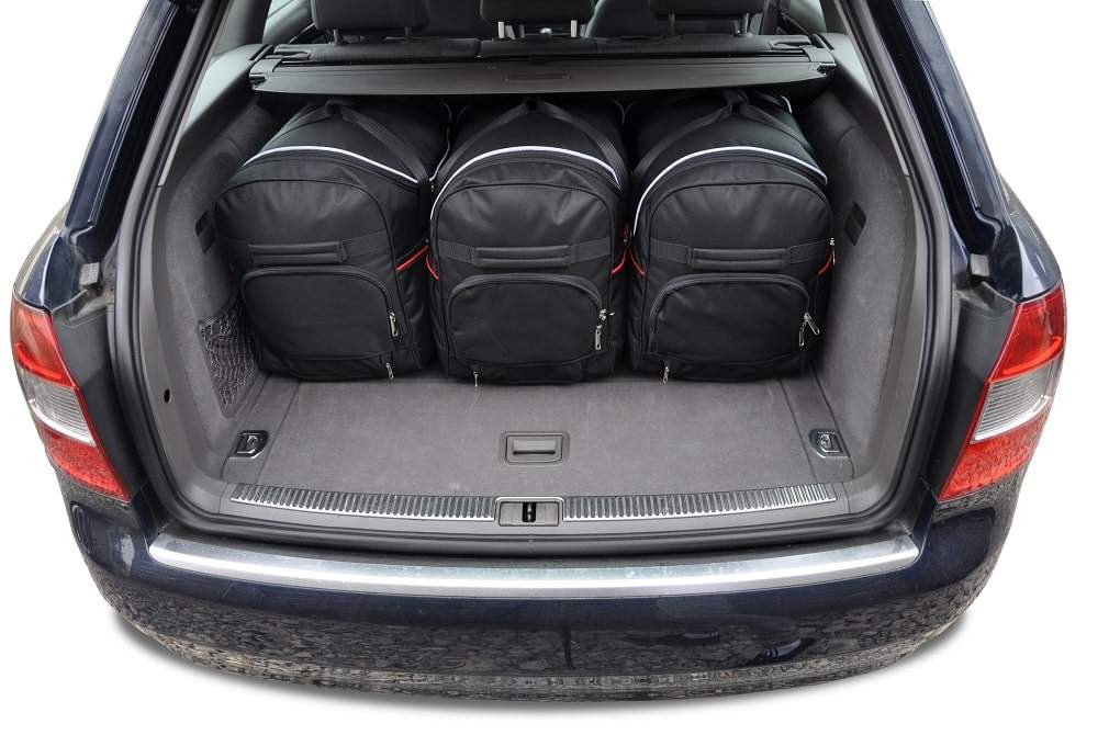 Audi A4 AVANT 2001-2004 5-väskor #färg_Svart