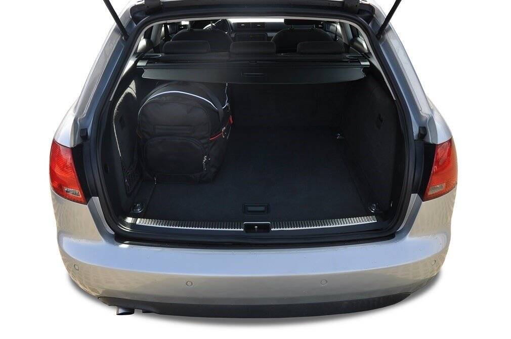 Audi A4 AVANT 2004-2008 5-väskor Aero #färg_Svart