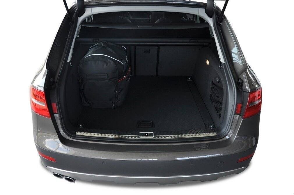 Audi A4 AVANT 2008-2015 5-väskor Sport #färg_Svart
