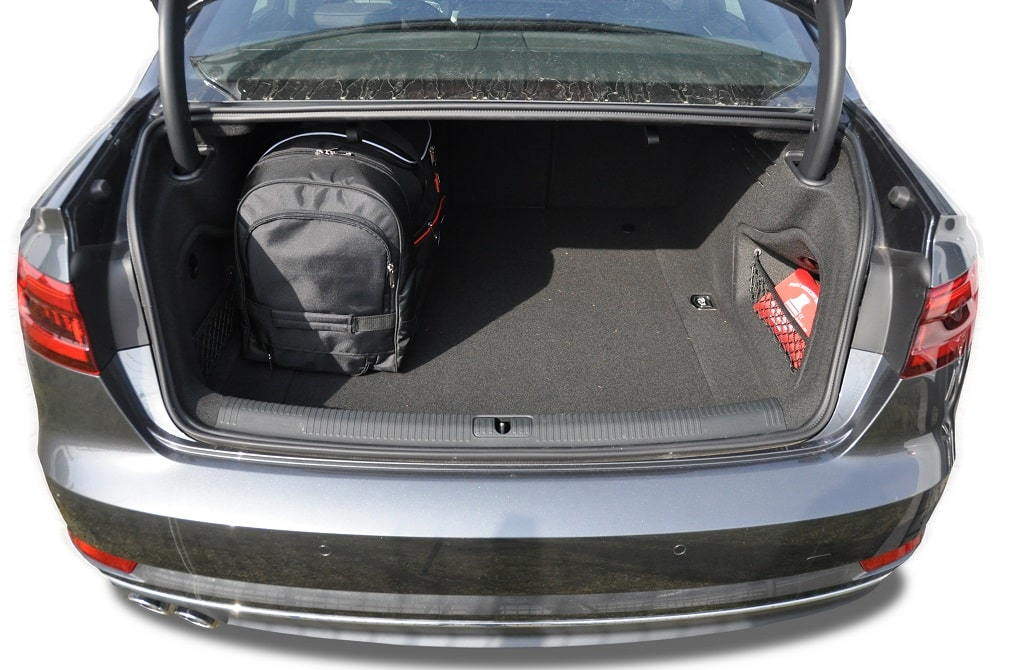 Audi A4 LIMOUSINE 2015+ 5-väskor Aero #färg_Svart