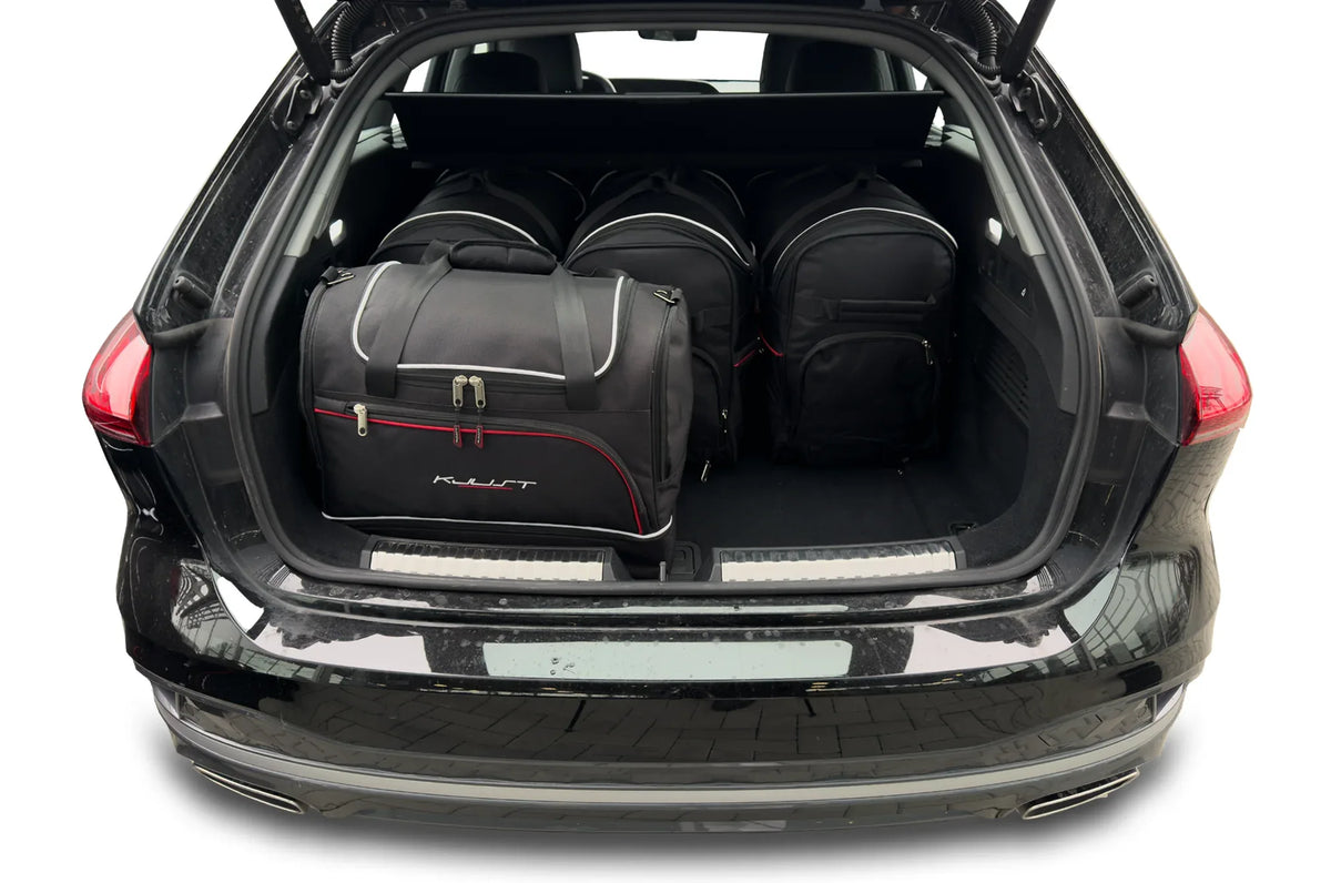Audi A5 AVANT MHEV 2024+ 5-väskor Sport #färg_Svart
