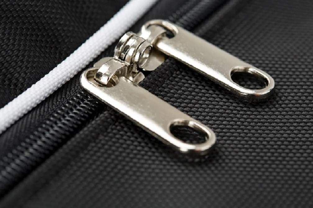 Audi A5 COUPE 2017-2023 5-väskor Sport #färg_Svart