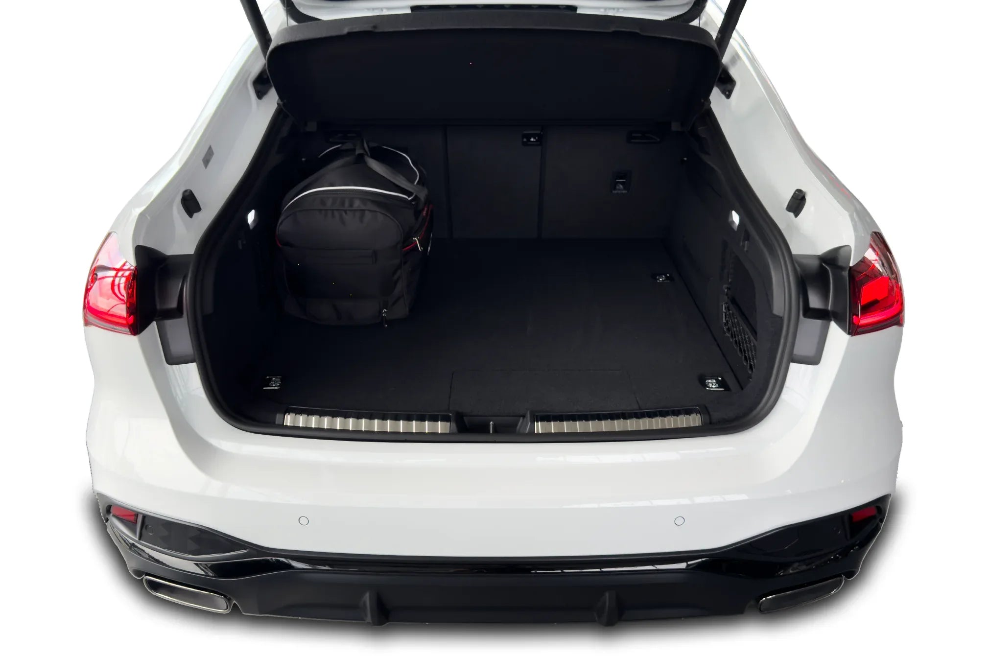 Audi A5 LIMOUSINE PHEV 2025+ 5-väskor #färg_Svart