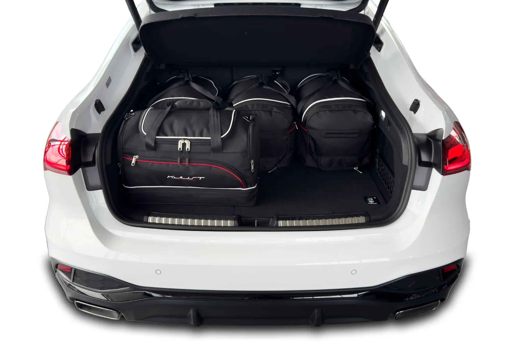 Audi A5 LIMOUSINE PHEV 2025+ 5-väskor #färg_Svart