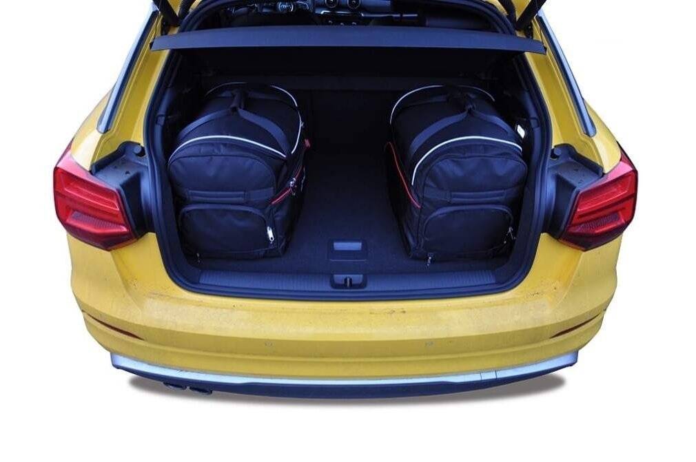 Audi Q2 2016+ 4-väskor #färg_Svart